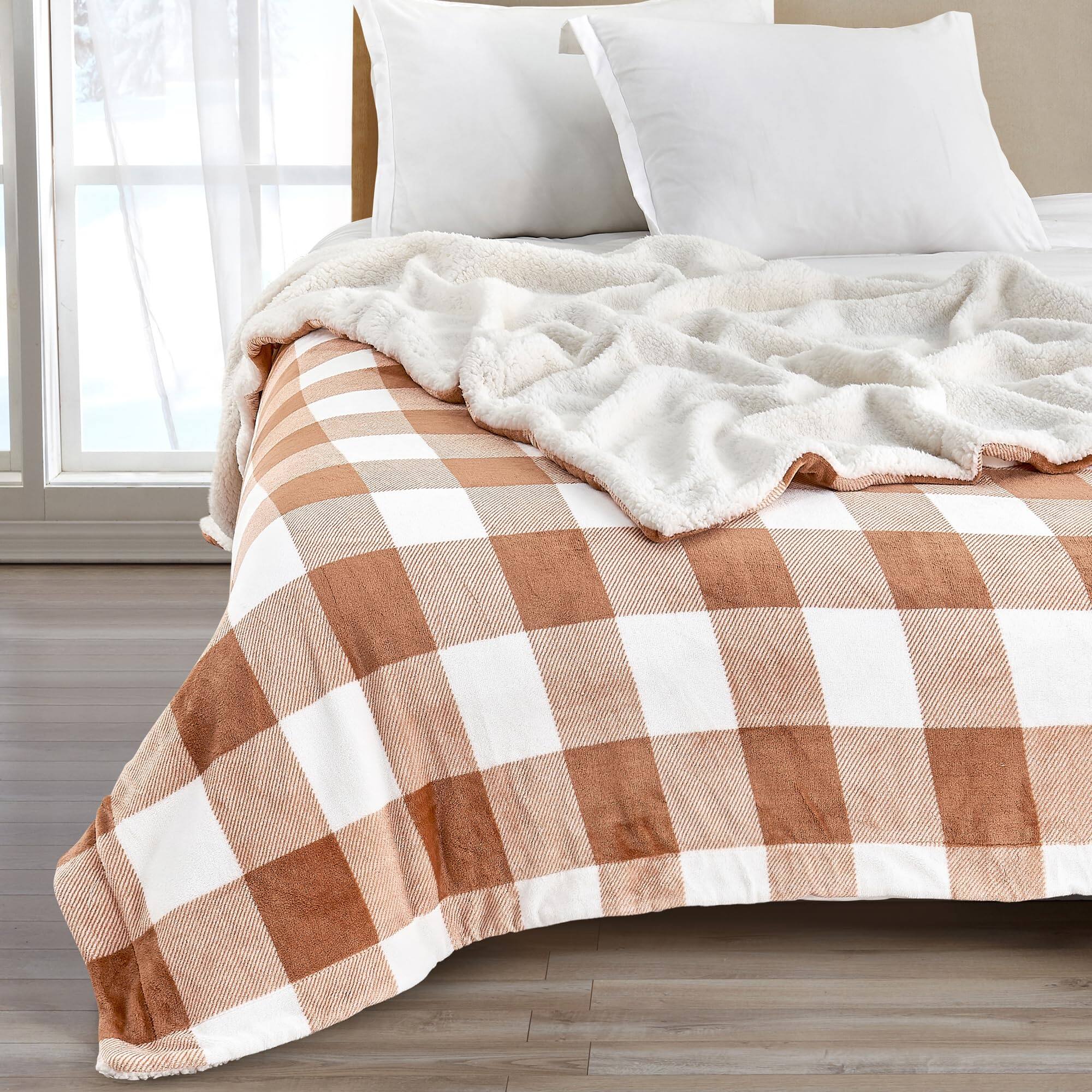 JETRANSPORT - Sherpa Fleece And Plush Throw Blanket Tan Thick For Chair Sofa Or Bed. Warm Reversible Soft Blanket. Kinsle - Terracotta Buffalo Checks King