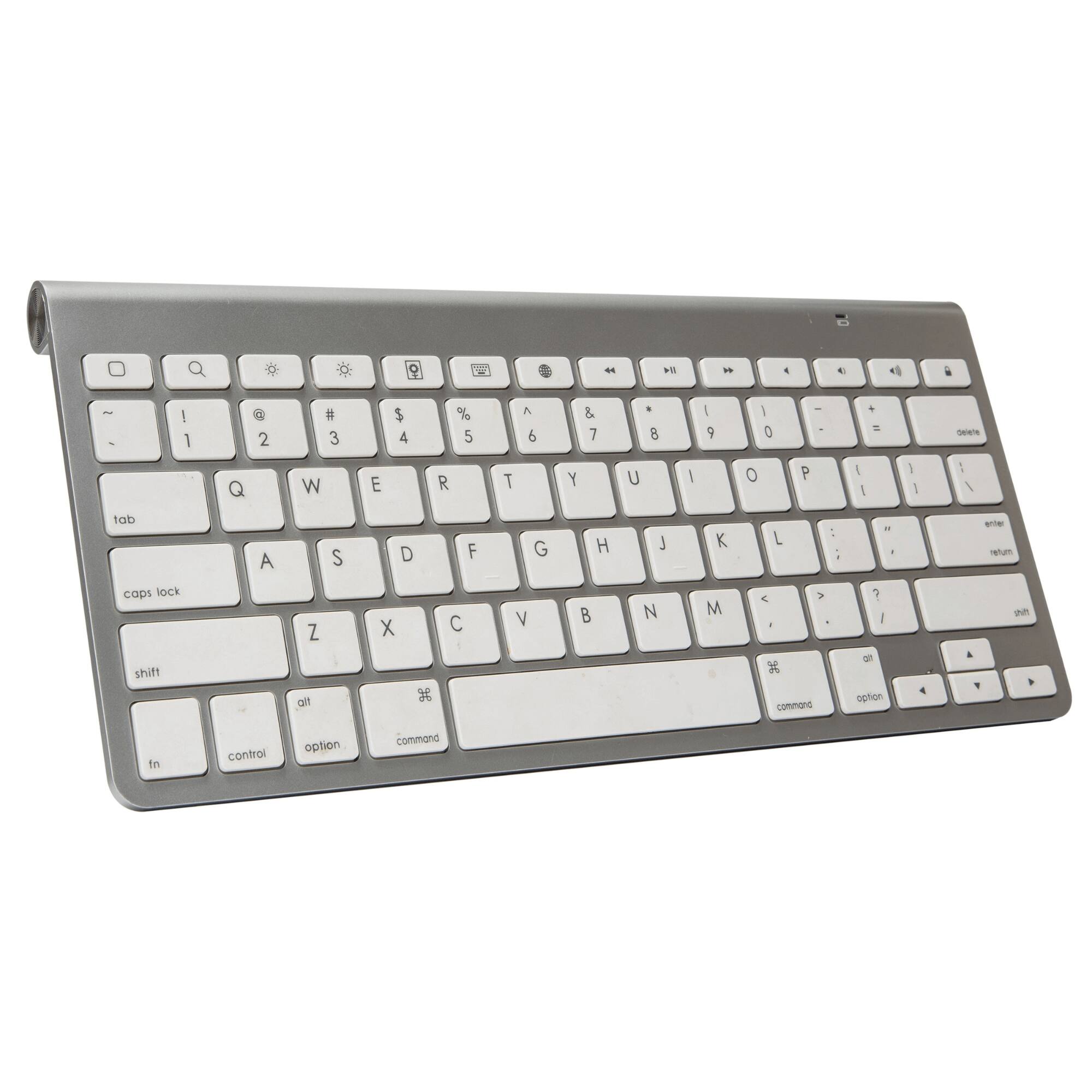 4 4 e e . 2 - ! 1 2 a 3 $ 4 % 5 A 6 & T  B I  I 0 + a ss Q W E R T Y U I O P  I 1 I 1 I tab A S D F G H J K L : : - - an netum caps lock shift Z alf X N 3 C V  N M K > -  commond 7 - on option 4 & F an b fn control option command

Corrected text based on the image:

4 4 e e . 2 - ! 1 2 a 3 $ 4 % 5 A 6 & T  B I  I 0 + a ss Q W E R T Y U I O P  I 1 I 1 I tab A S D F G H J K L : : - - an netum caps lock shift Z X C V B N M , . / ? commond 7 8 9 0 - = on option 4 & F an b fn control option command