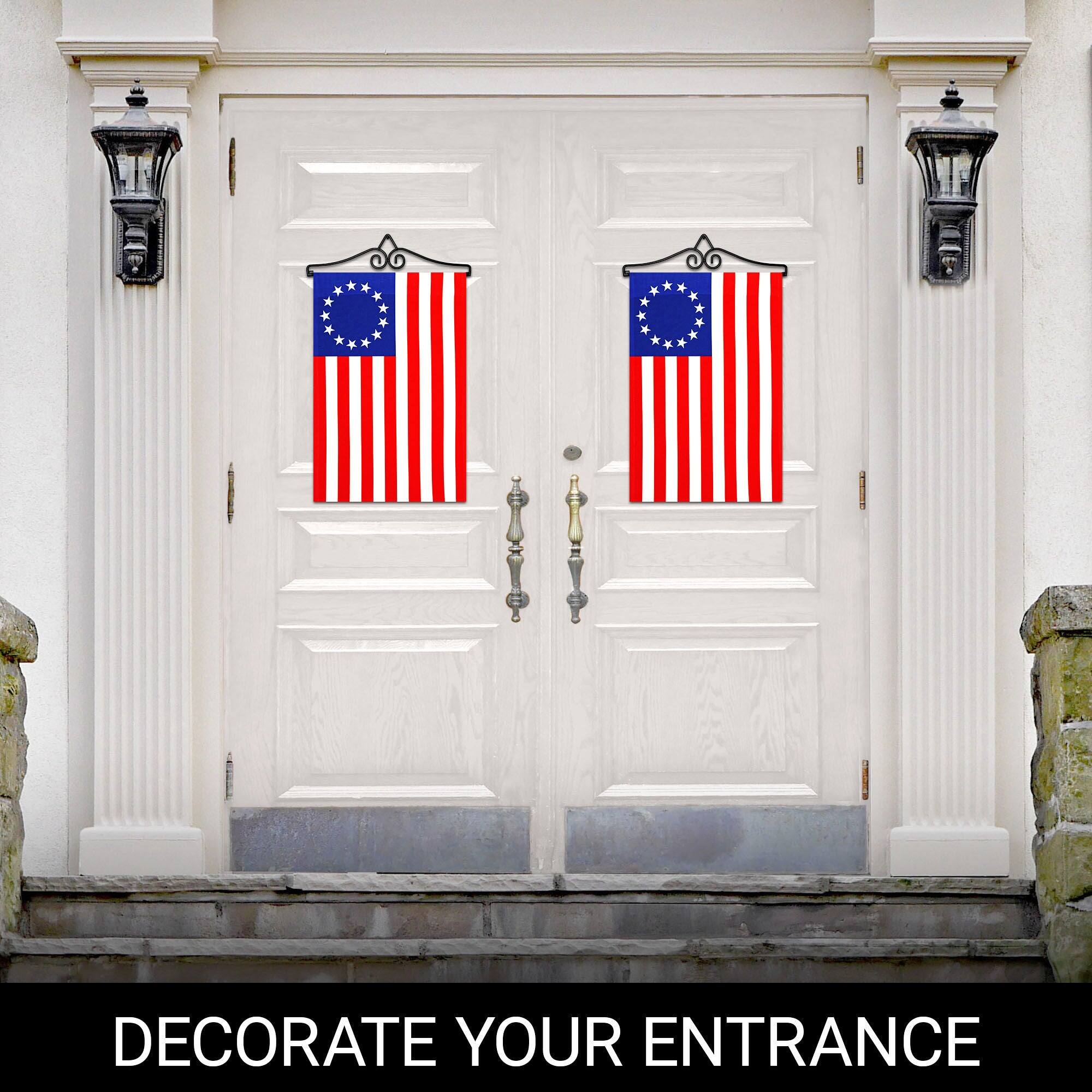 DECORATE YOUR ENTRANCE