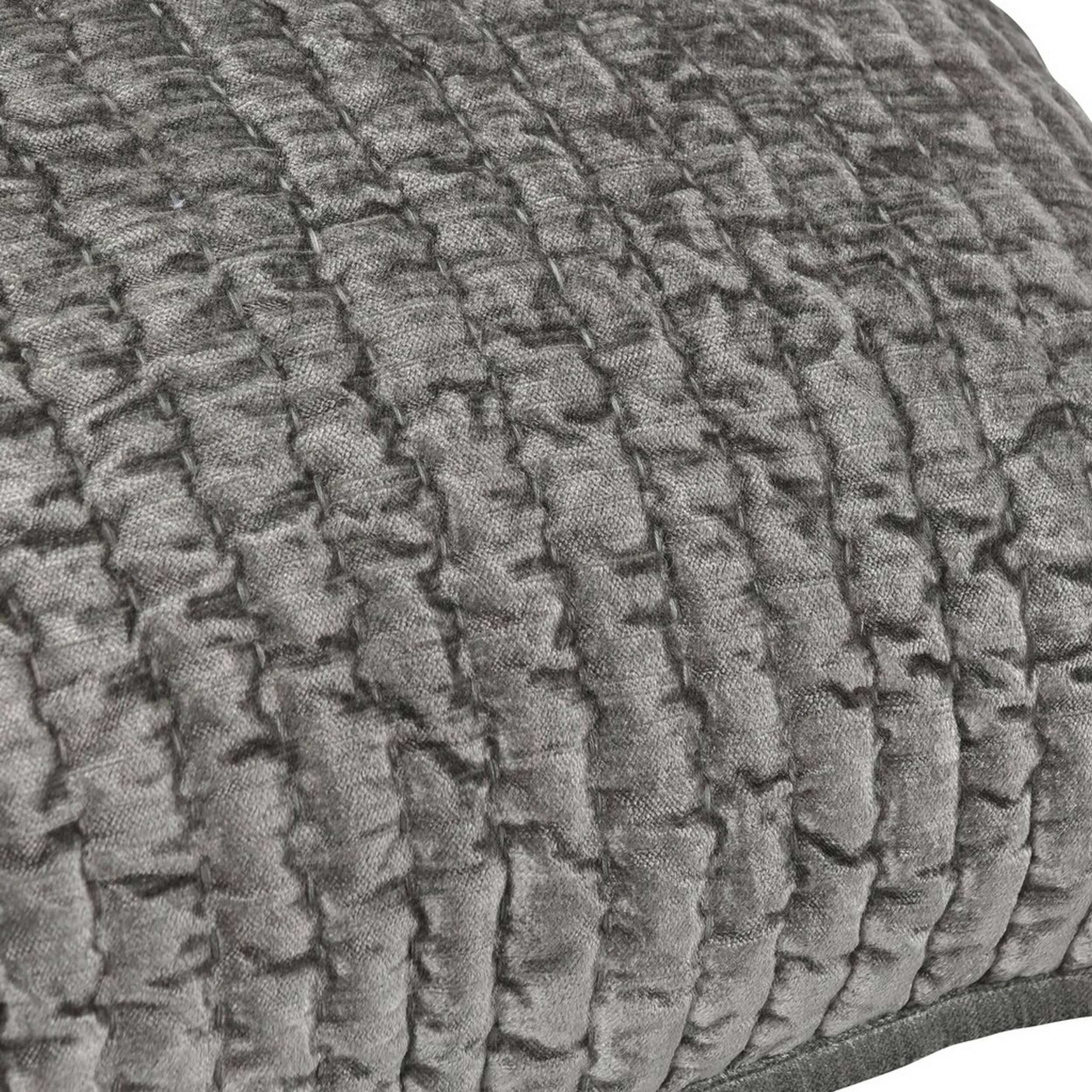 Back. Manhattan Lane - Lipa 96 x 108 Hand Stitched King Quilt with Polyfill, Velvet - Green.