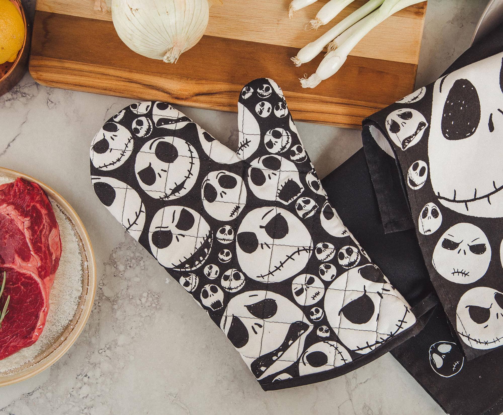 Alt View 4. Disney - Disney The Nightmare Before Christmas Jack Faces Kitchen Oven Mitt Glove - Black.