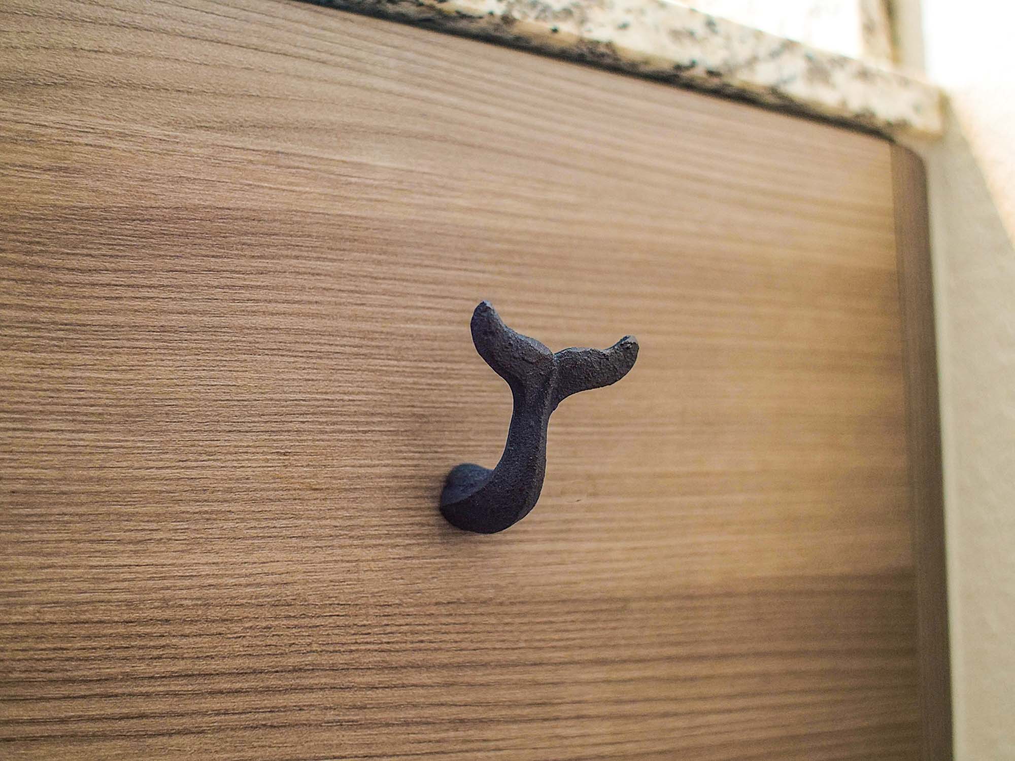 Alt View 5. Zeckos - Navy Blue Cast Iron Whale Tail Drawer or Cabinet Door Pulls Set of 12 - Navy.