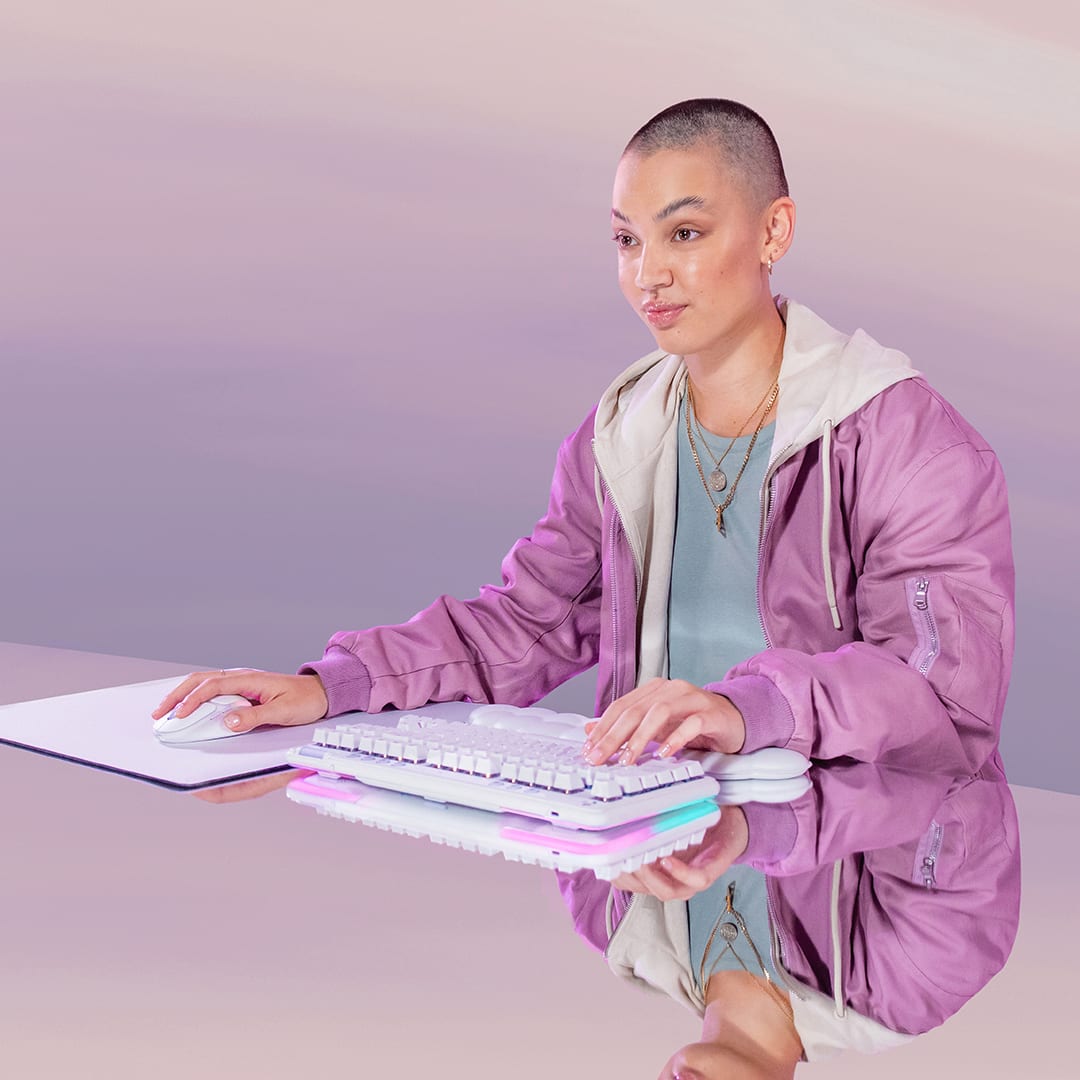 Alt View 7. Logitech - G705 Aurora Collection Wireless Optical Gaming Mouse with Customizable LIGHTSYNC RGB Lighting - White Mist.