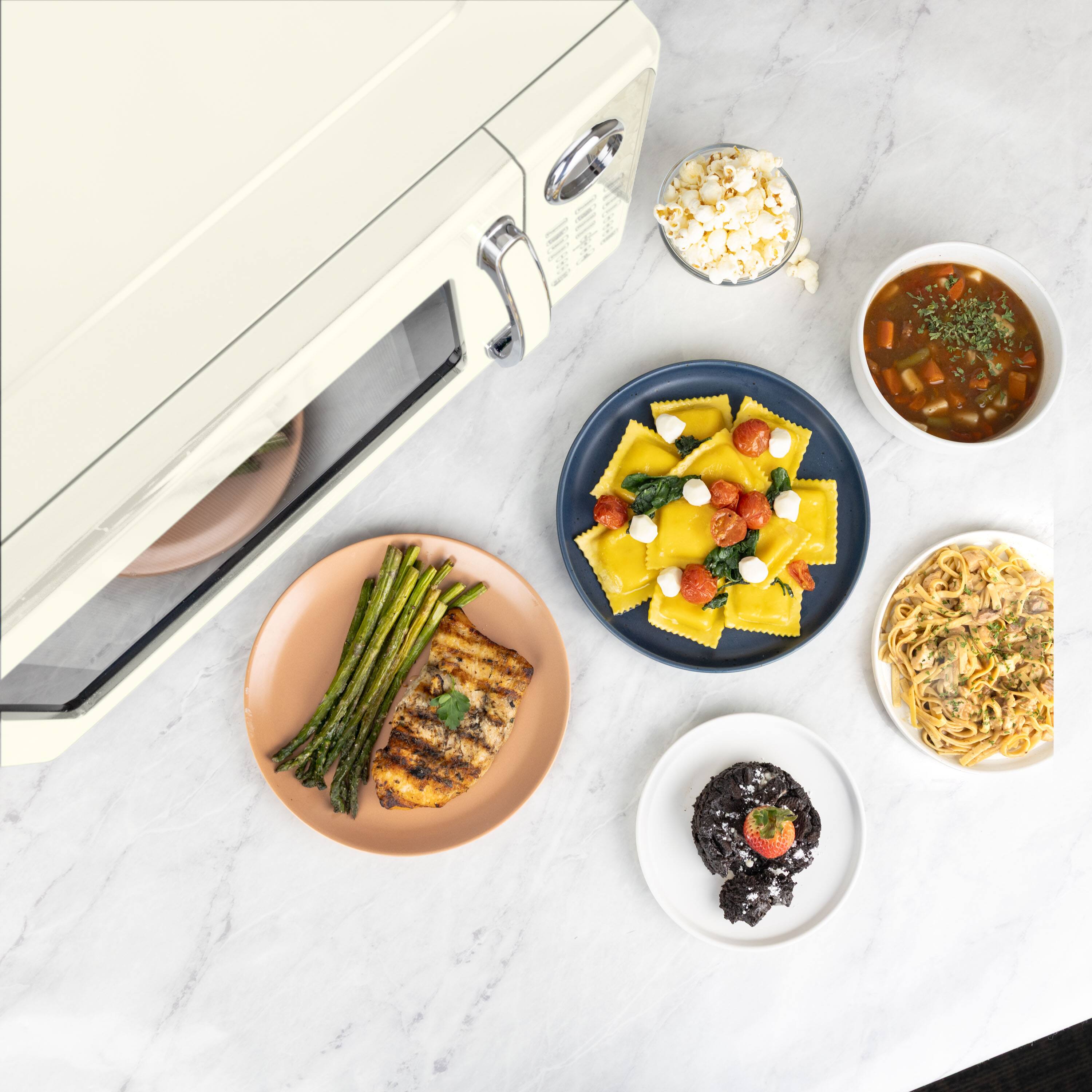 Alt View 5. Nostalgia - Retro 1.1  cu. ft. Countertop Microwave Oven - Ivory - Ivory.