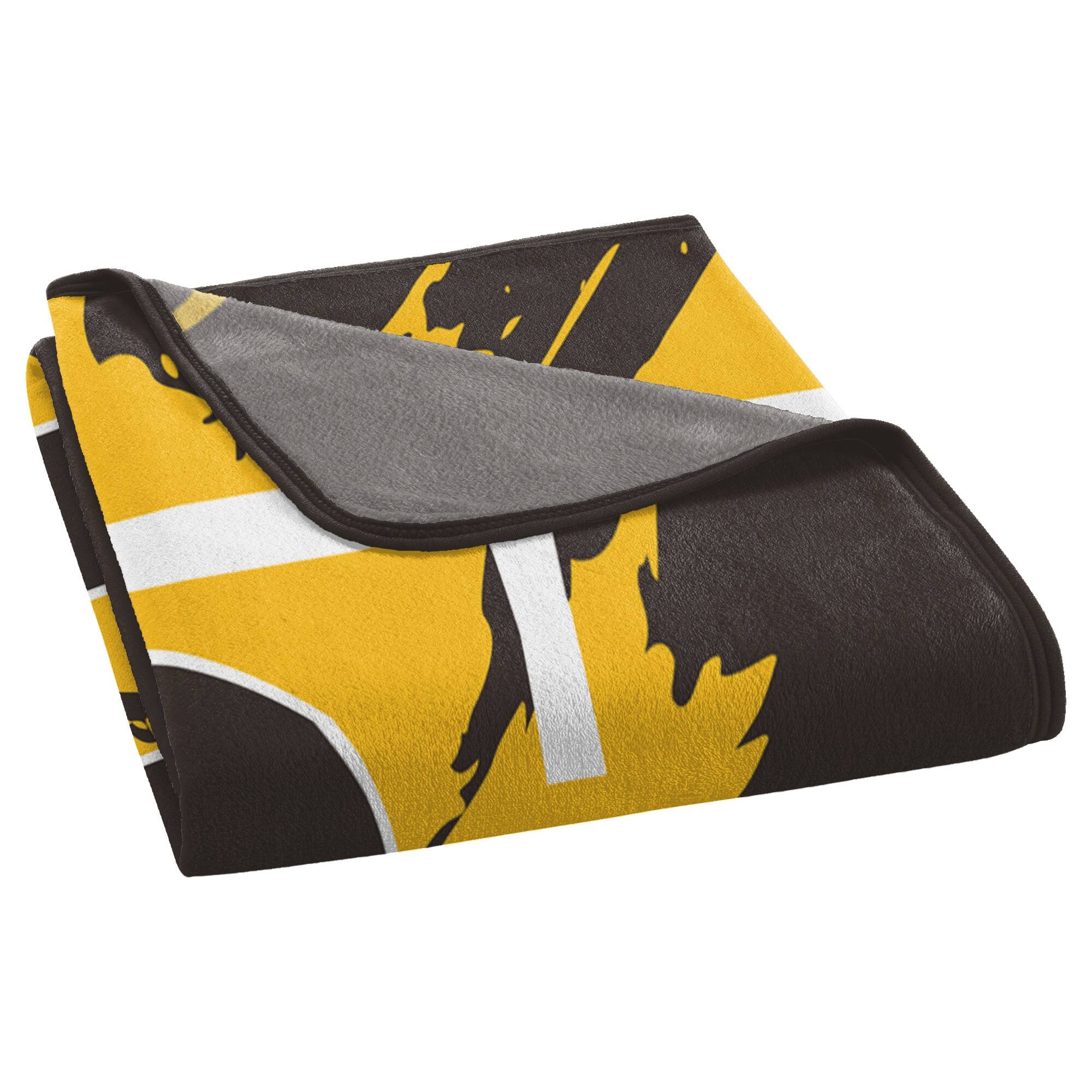 Alt View 3. Northwest - San Diego Padres 46" x 60" Dimensional Micro Raschel Plush Throw Blanket - Brown.