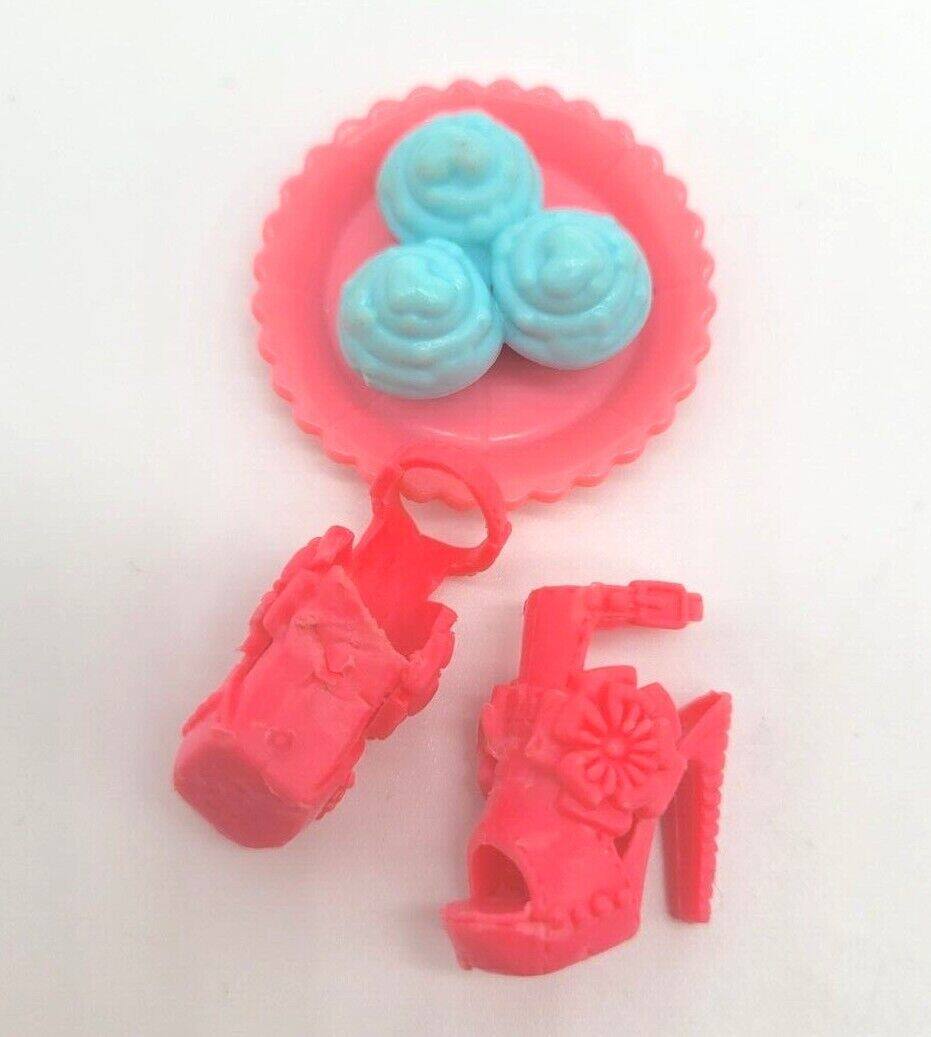 Alt View 5. Mattel - Barbie Fashionistas Tea Party Outfits - Contains 3 Doll Outfits - Multi.