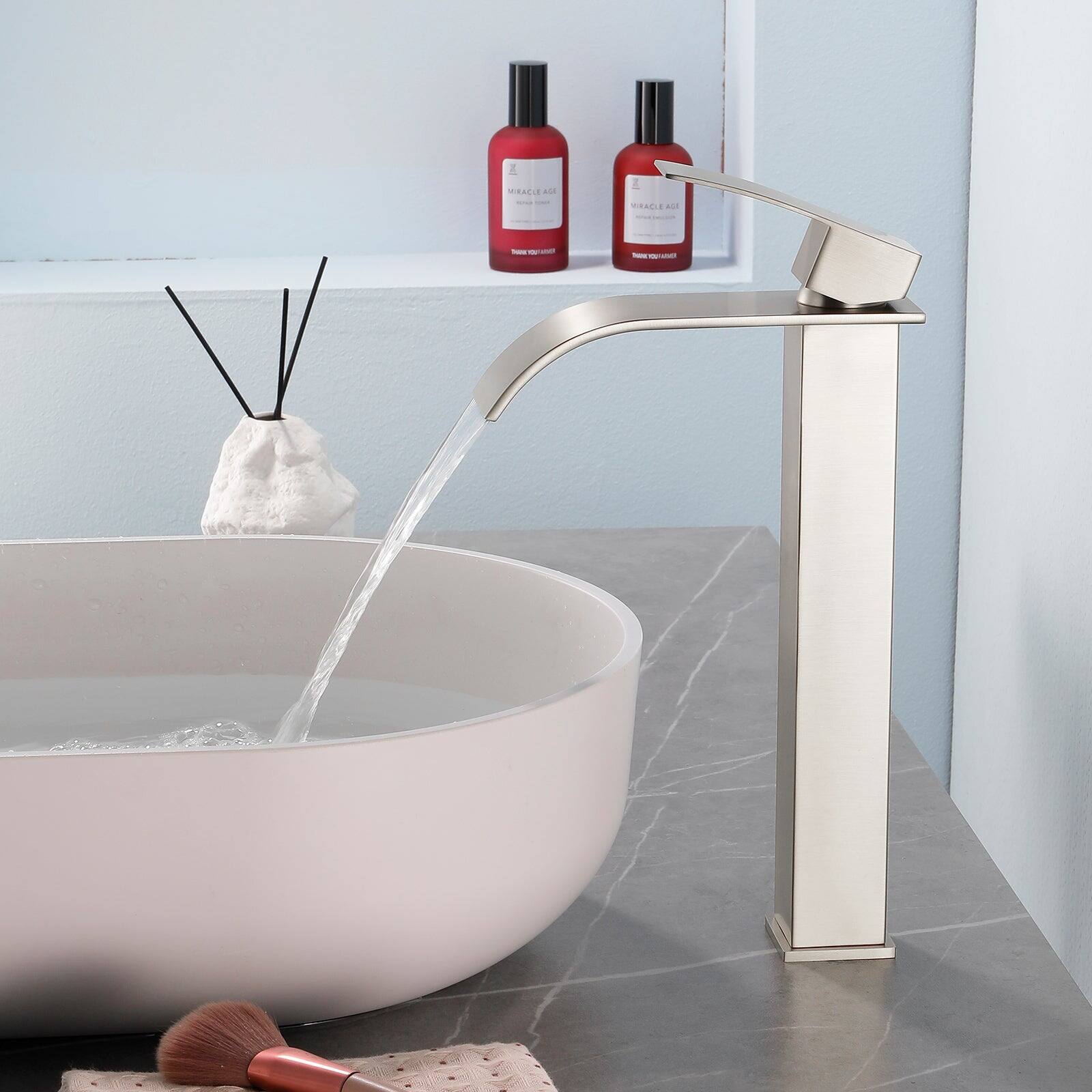 The text on the image reads:

"AL ALE CRAC Au"