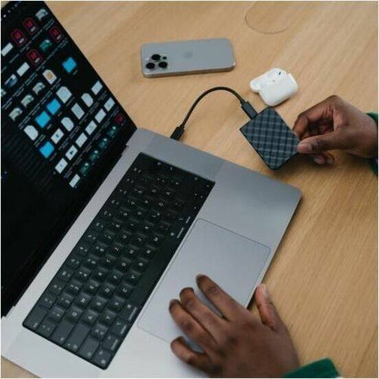 Alt View 4. Verbatim - Verbatim Store 'n' Go Mini Diamond 512 GB Portable Solid State Drive - Mini PCI Express External - Diamond Black - USB - Diamond Black.