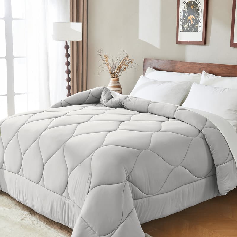 Bestier - King Size All-Season Down Alternative Comforter – Lightweight Duvet Insert with Corner Tabs, Skin-Friendly - LIGHT GREY