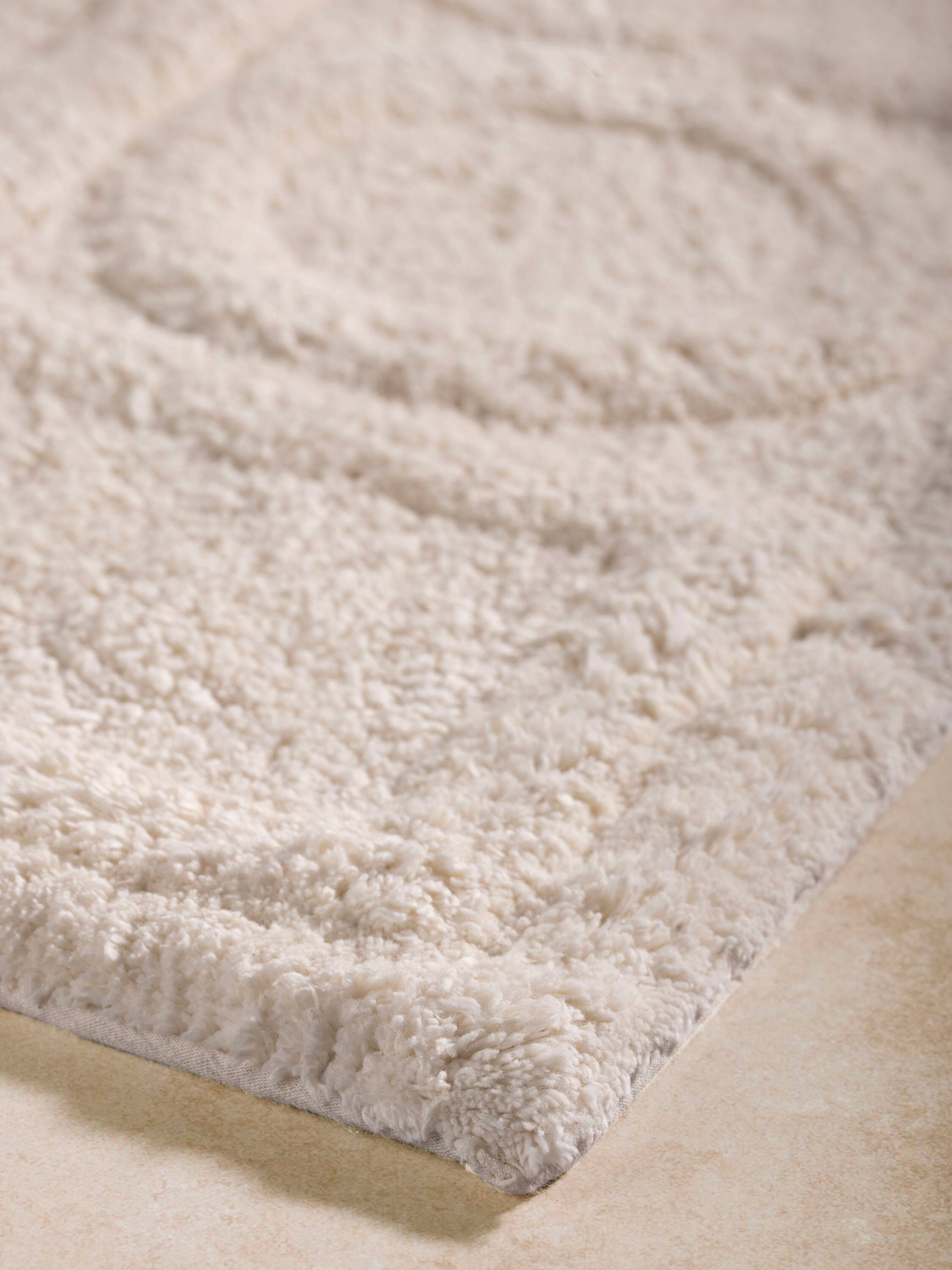 Back. GAURI KOHLI - Almaty Bath Mat - Ivory.
