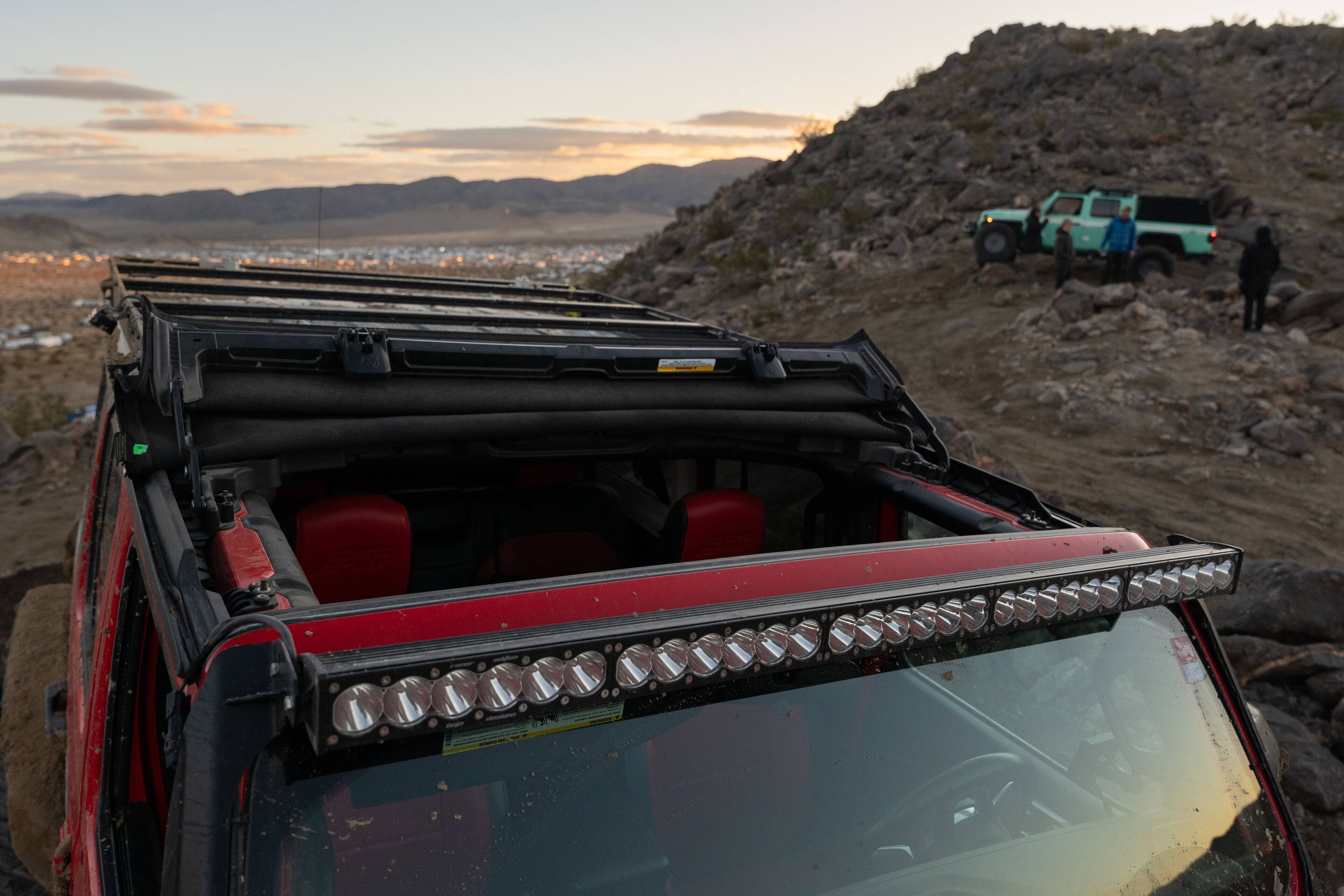 Alt View 7. Bestop - Sunrider for Hardtop - Jeep '20-26 Gladiator / '18-26 Wrangler JL (Premium Blk Twill) - Black.