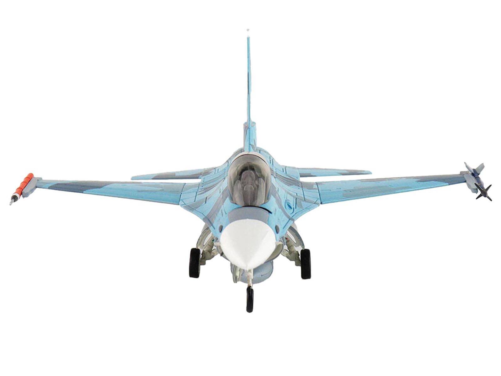 Left. Hobby Master - Lockheed F-16B Fighting Falcon Top Gun 04 Centennial of Naval Aviation United States Navy Air Power Series 1/72 - Blue.