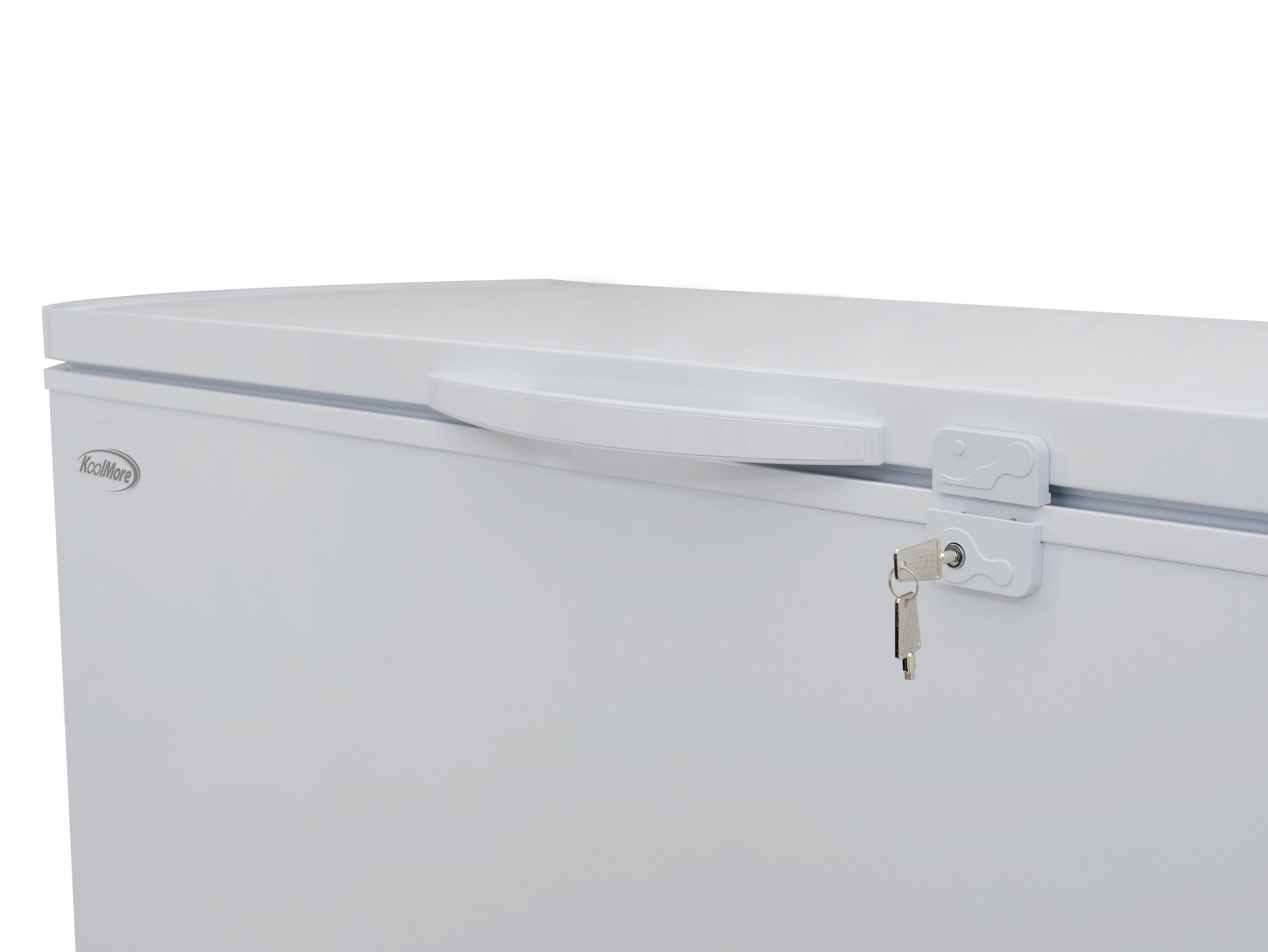 Alt View 3. Koolmore - 60 in. Commercial Chest Freezer 15.9 cu ft. SCF-16C - White.