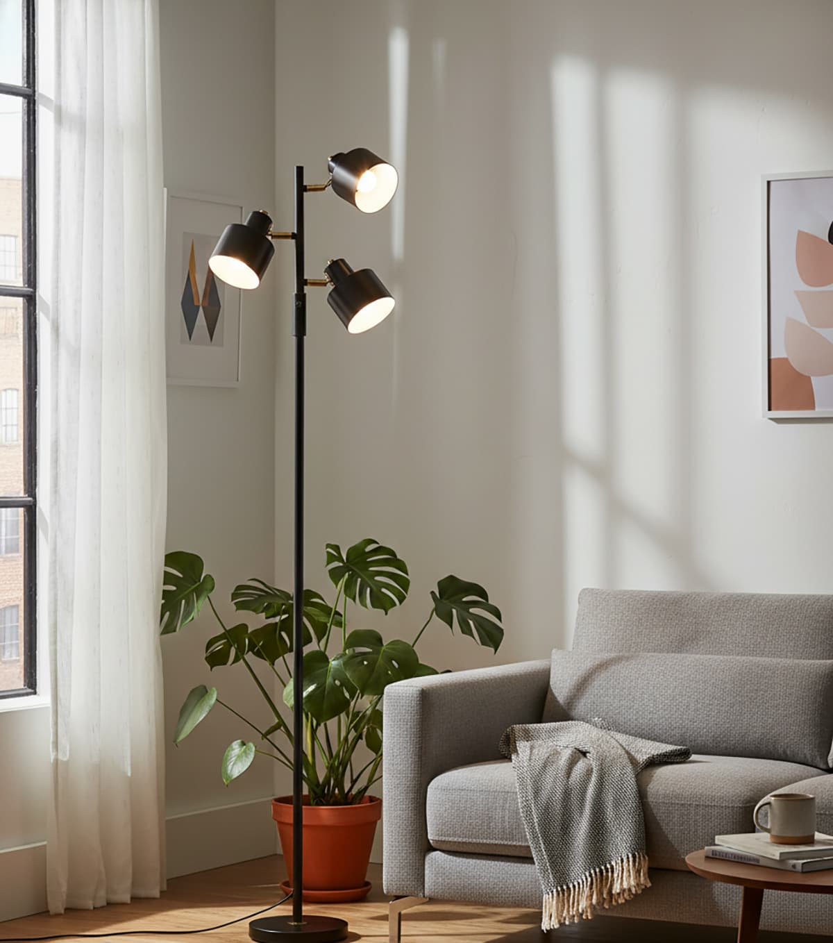 Alt View 3. FINEAK - Modern Industrial 3-Light Floor Lamp - Black LED Metal Standing Lamp - Black.