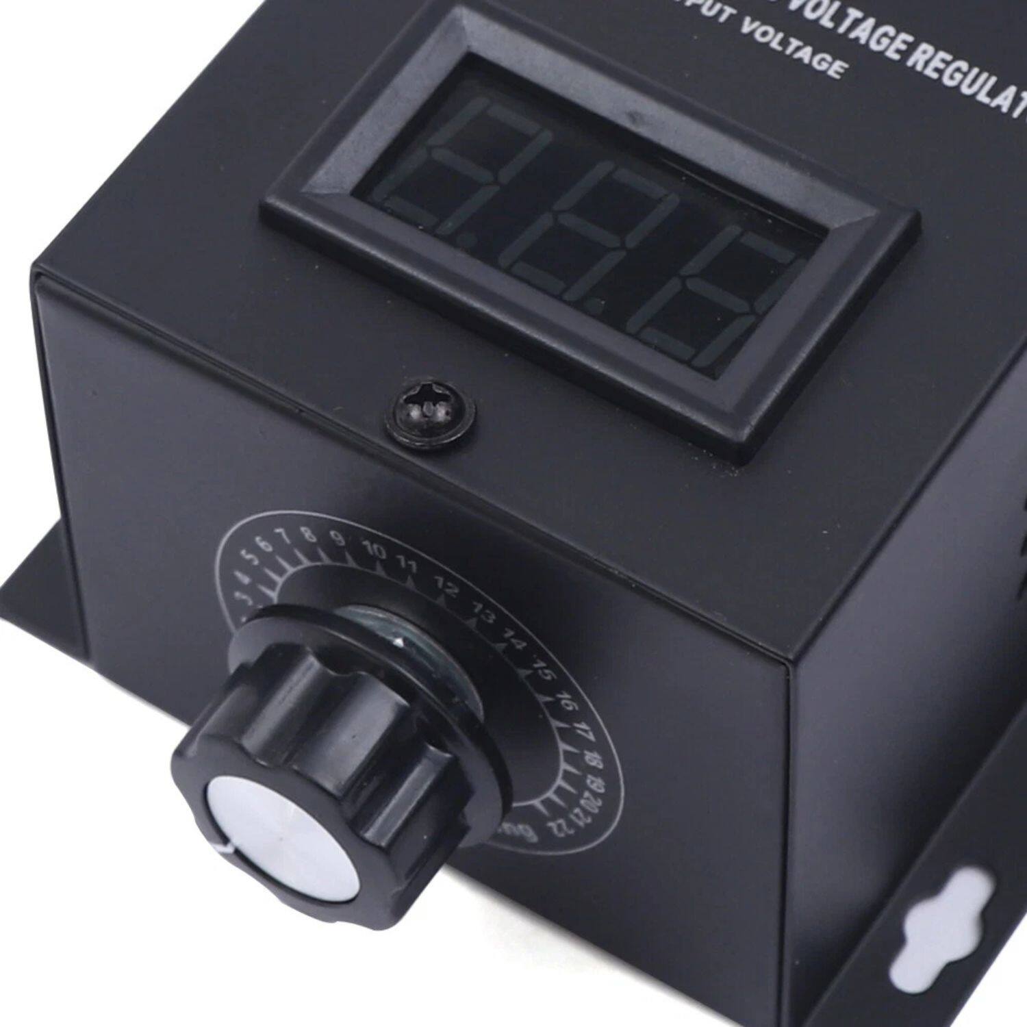 INPUT VOLTAGE REGULATOR

OUTPUT VOLTAGE

6.6

1 2 3 4 5 6 7 8 9 10 11 12 13 14 15 16 17 18

12V 13V 14V 15V 16V 17V 18V

mg 9202122