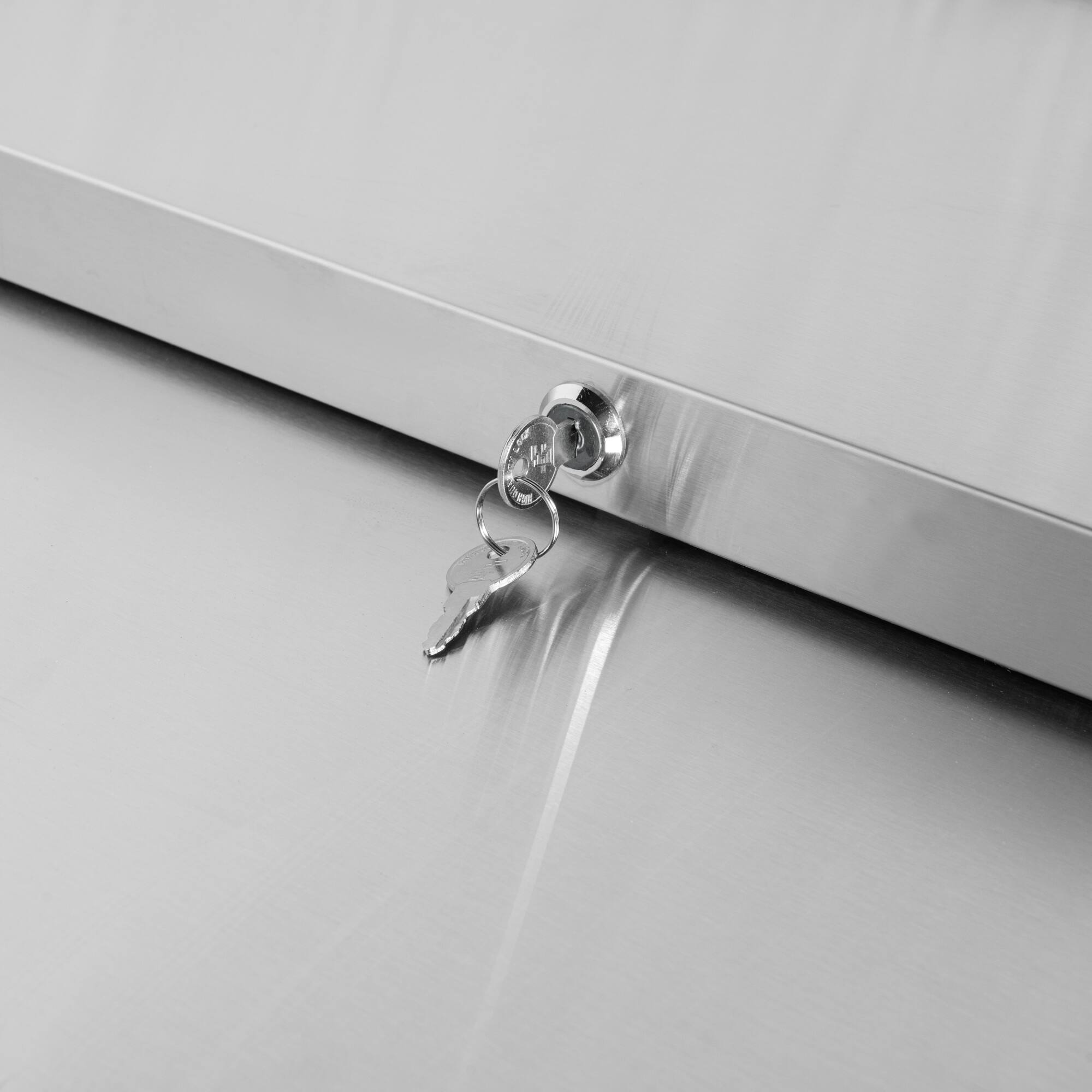 Alt View 5. Koolmore - 36 in. Commercial Glass Froster in Black Steel, ETL Listed, 9 cu. ft. (KM-GF36-BK) - Black painted steel.