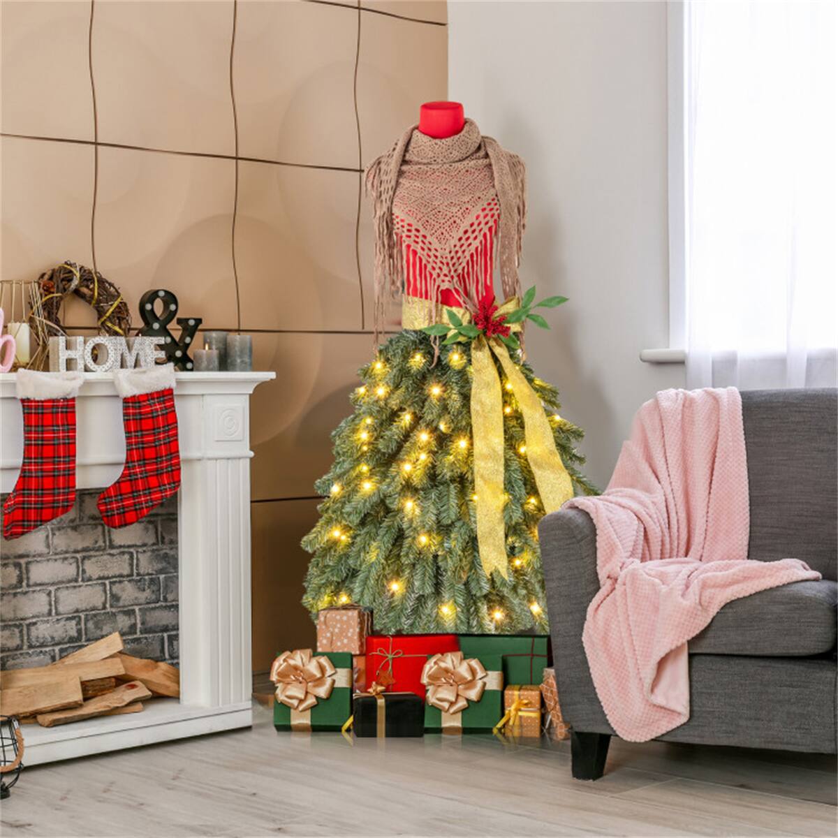 Left. Resenkos - Resenkos 5 FT Pre-lit Mannequin Artificial Christmas Tree Dress Form - Green.