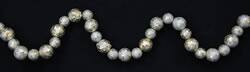 Angle. BreeBe - Platinum Glitter Ball Garland - Silver.