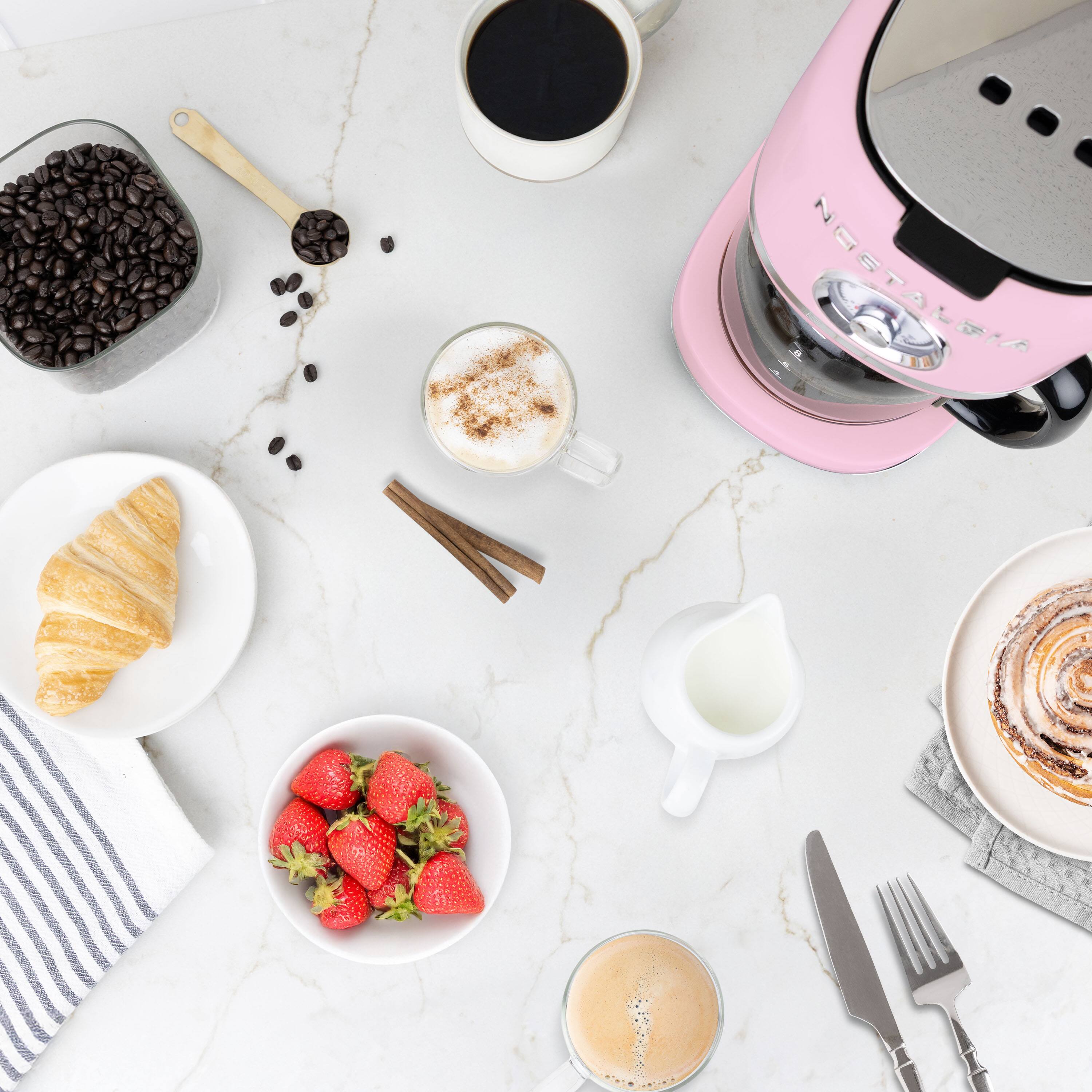 Angle. Nostalgia - Classic Retro 10 Cup Coffee Maker - Pink.