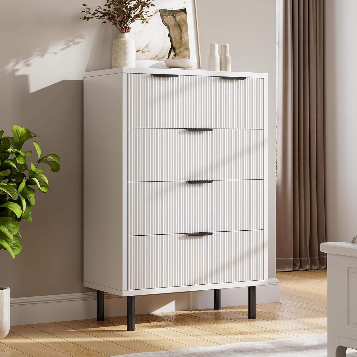 GARVEE - Fluted 5 Drawer Dresser, Modern Chest with Wide Drawers, Metal Legs, for Bedroom, Entryway, Hallway - White