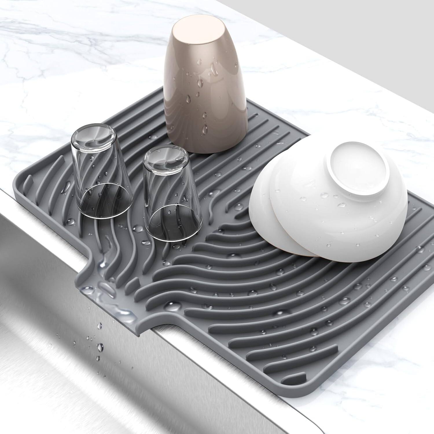 Angle. Giantpower - Silicone Drying Mat for Kitchen Counter - Grey.