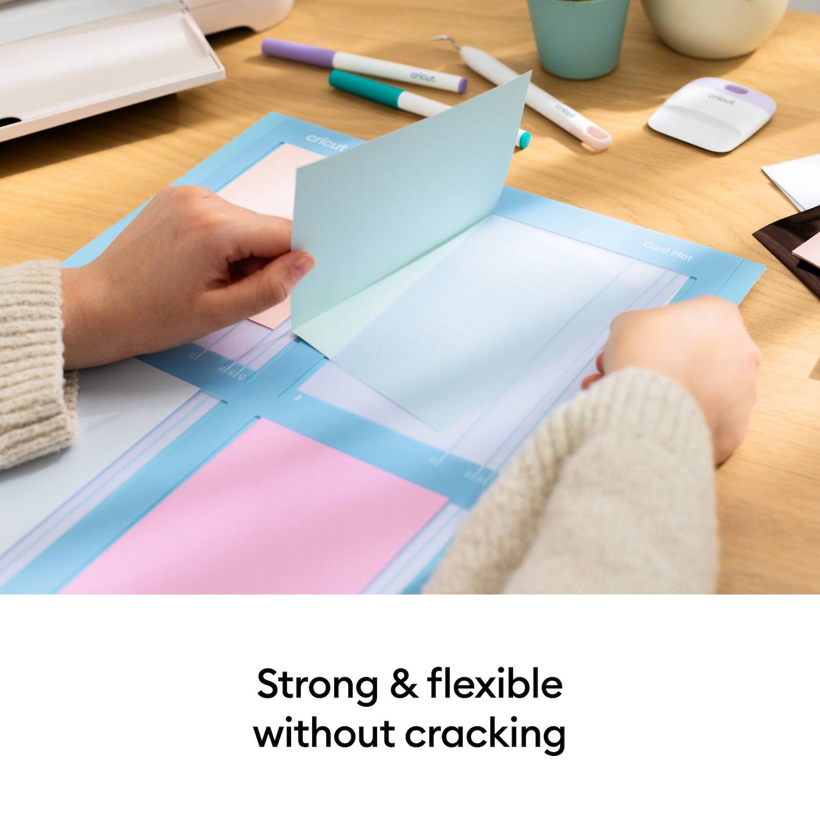 Cricut Card Mat - Strong & flexible without cracking