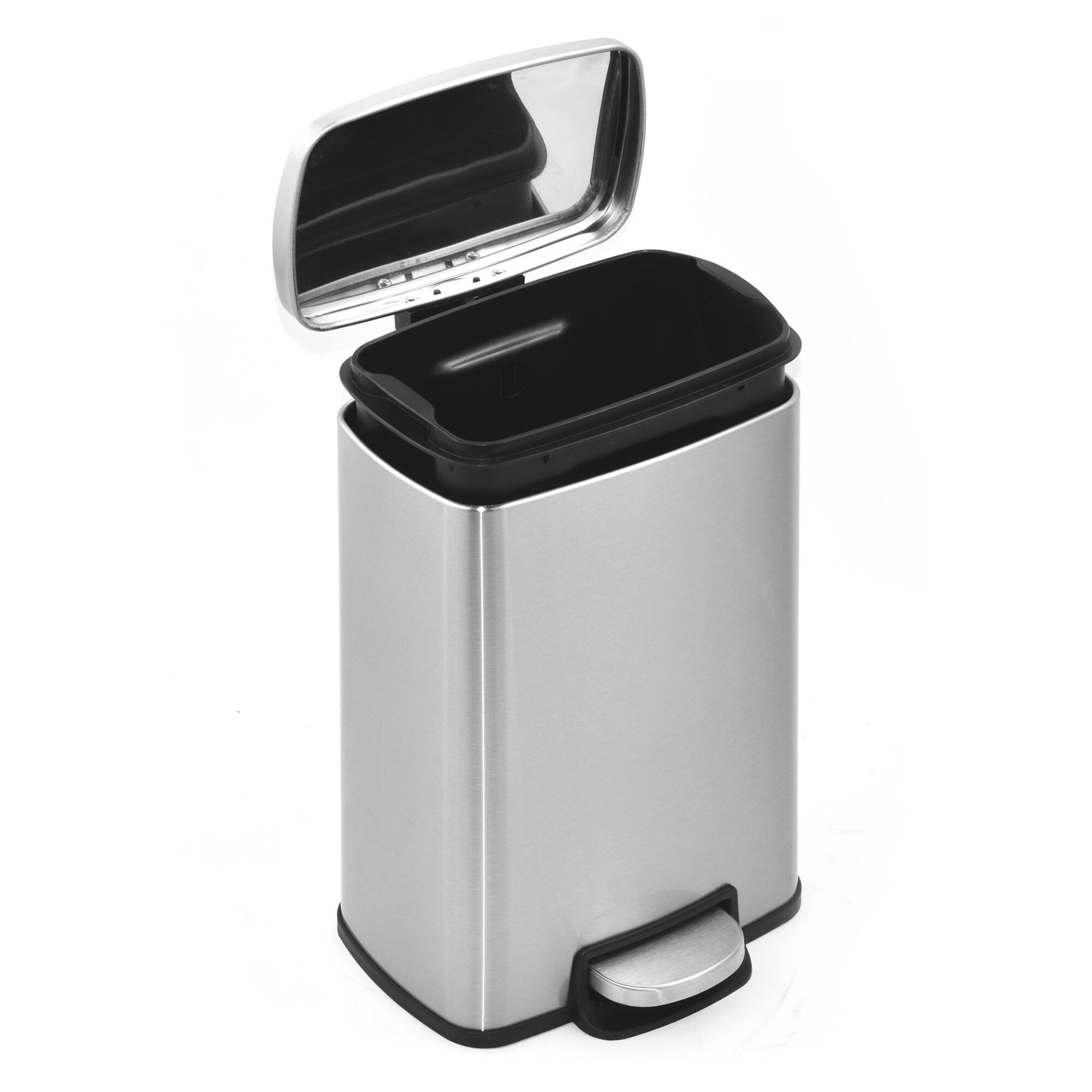 Angle. Innovaze - 1.3 Gal./5 Liter Rectangular Stainless Steel Step-on Trash Can for Bathroom and Office - Silver.
