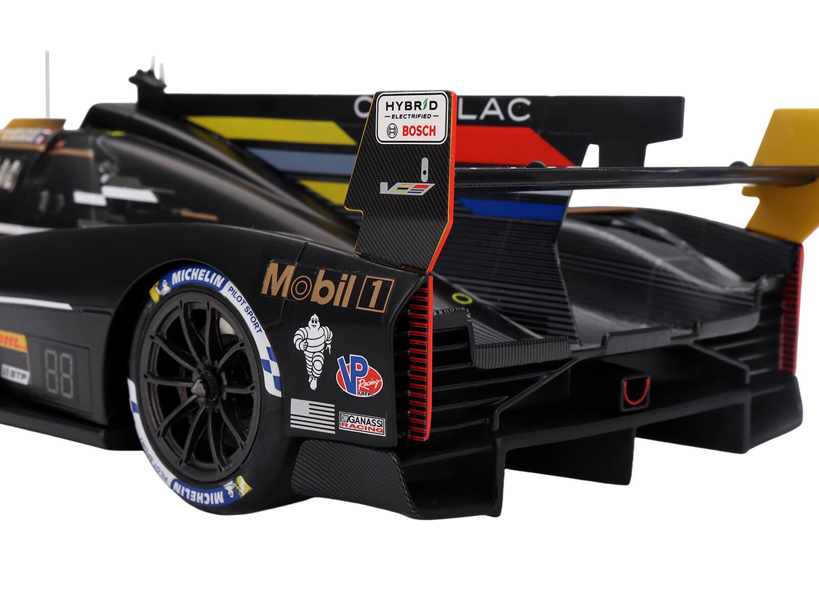 HYBRID - ELECTRIFIED - BOSCH  
LAC  
Mobil 1  
MICHELIN PILOT SPORT VP Racing  
GANASSI RACING  
VP Racing Fuels  
MICHELIN