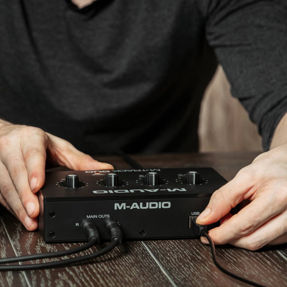 M-AUDIO MAIN OUTS USB