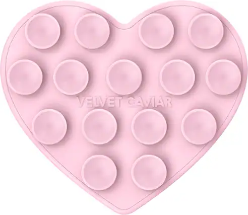 VELVET CAVIAR