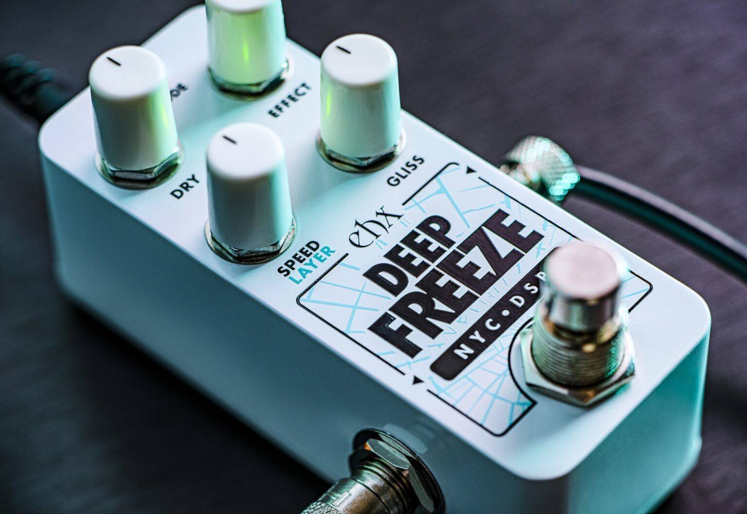 DEEP FREEZE  
NYC DSP  
ehx  
SPEED LAYER  
DRY  
EFFECT  
GLISS