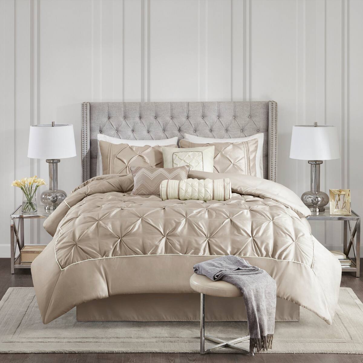 Aukfa - 7 Piece Tufted Comforter Set Cal King - Taupe