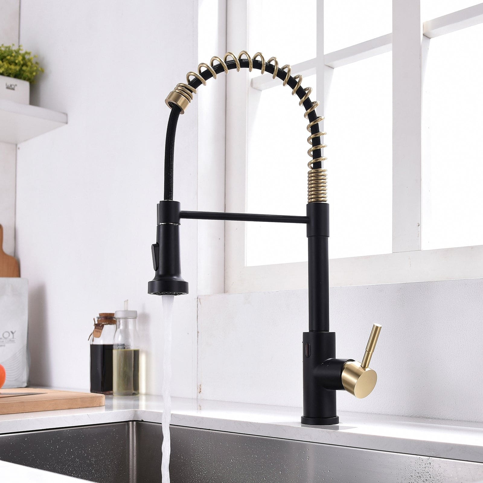 Single Handle Touchless Sensor Gooseneck Pull Down Sprayer Kitchen Faucet
