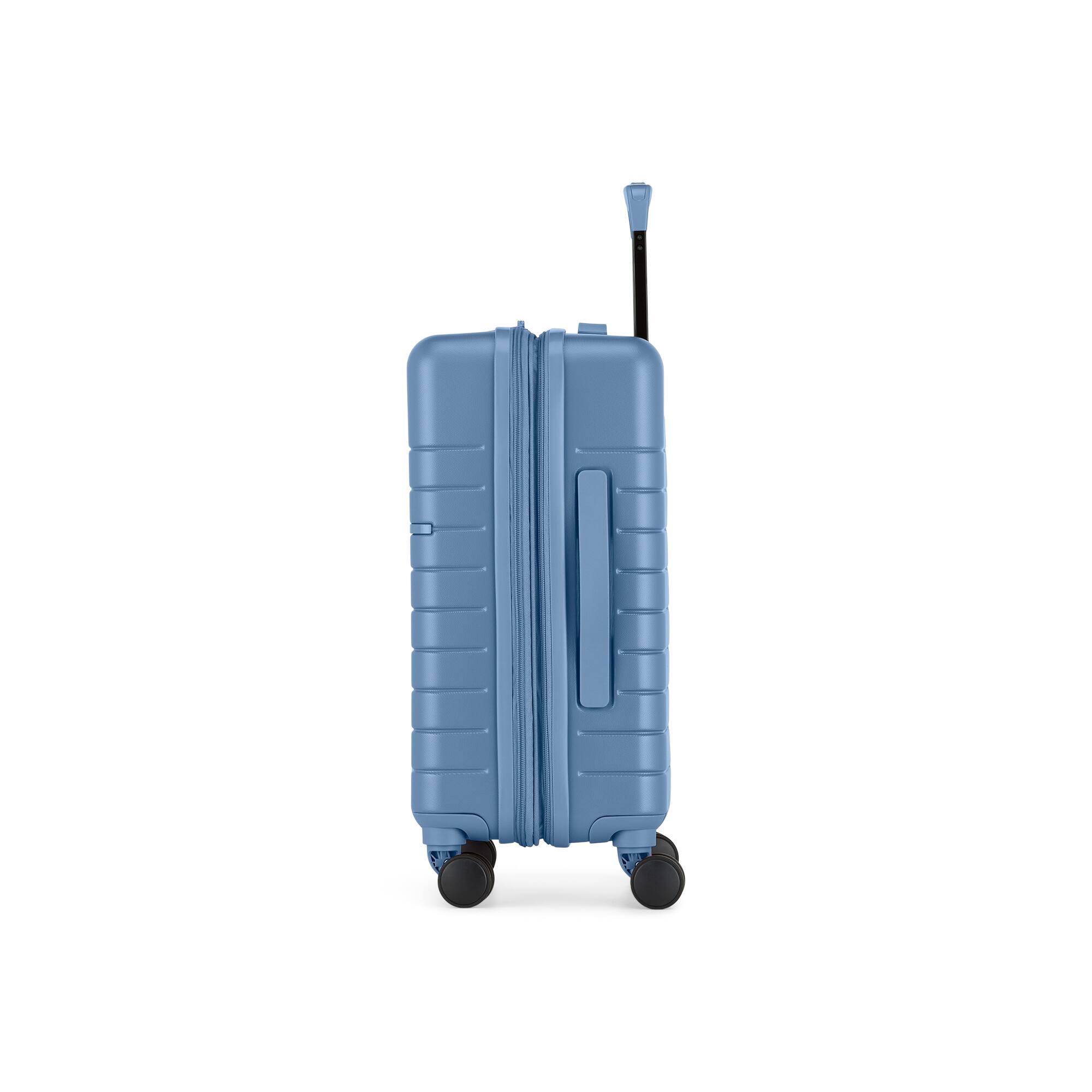 Left. Bugatti - Munich 3 Piece Hardside Luggage Set with Expansion - Blue.