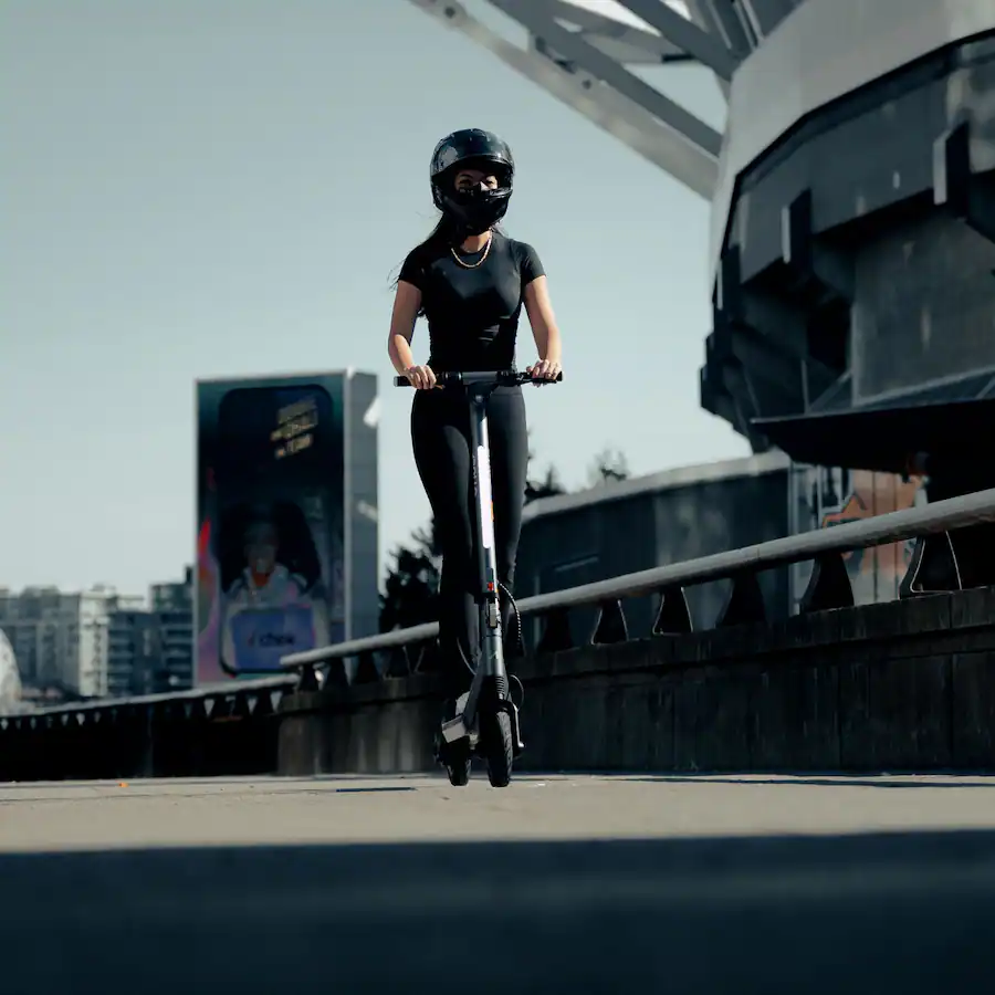 Apollo Go 2024 Premium Dual Motor Electric Scooter w/40 mi Max ...