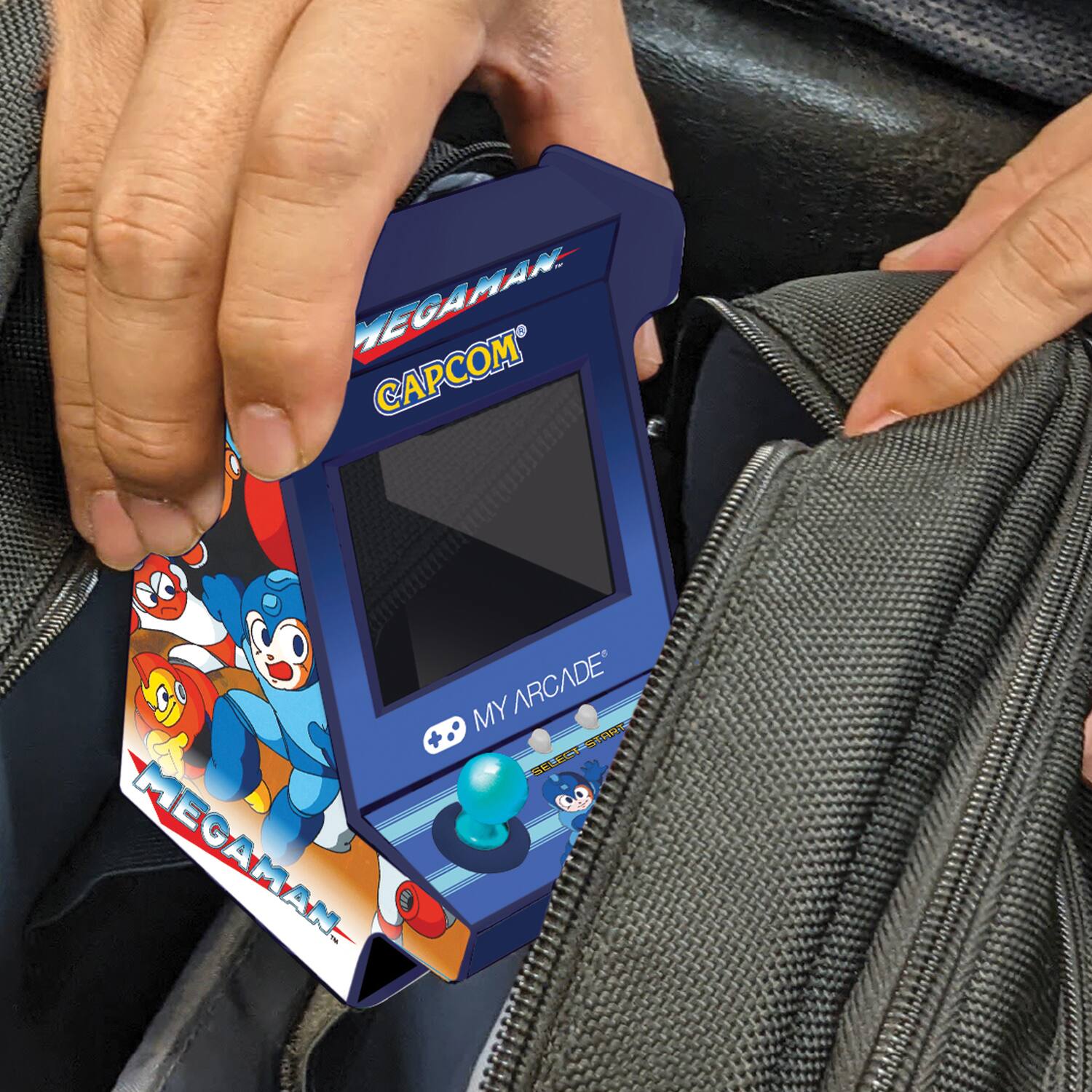 MEGAMAN  
CAPCOM  
MY ARCADE  
LESLIE NTHRE SELECT ECT SRL