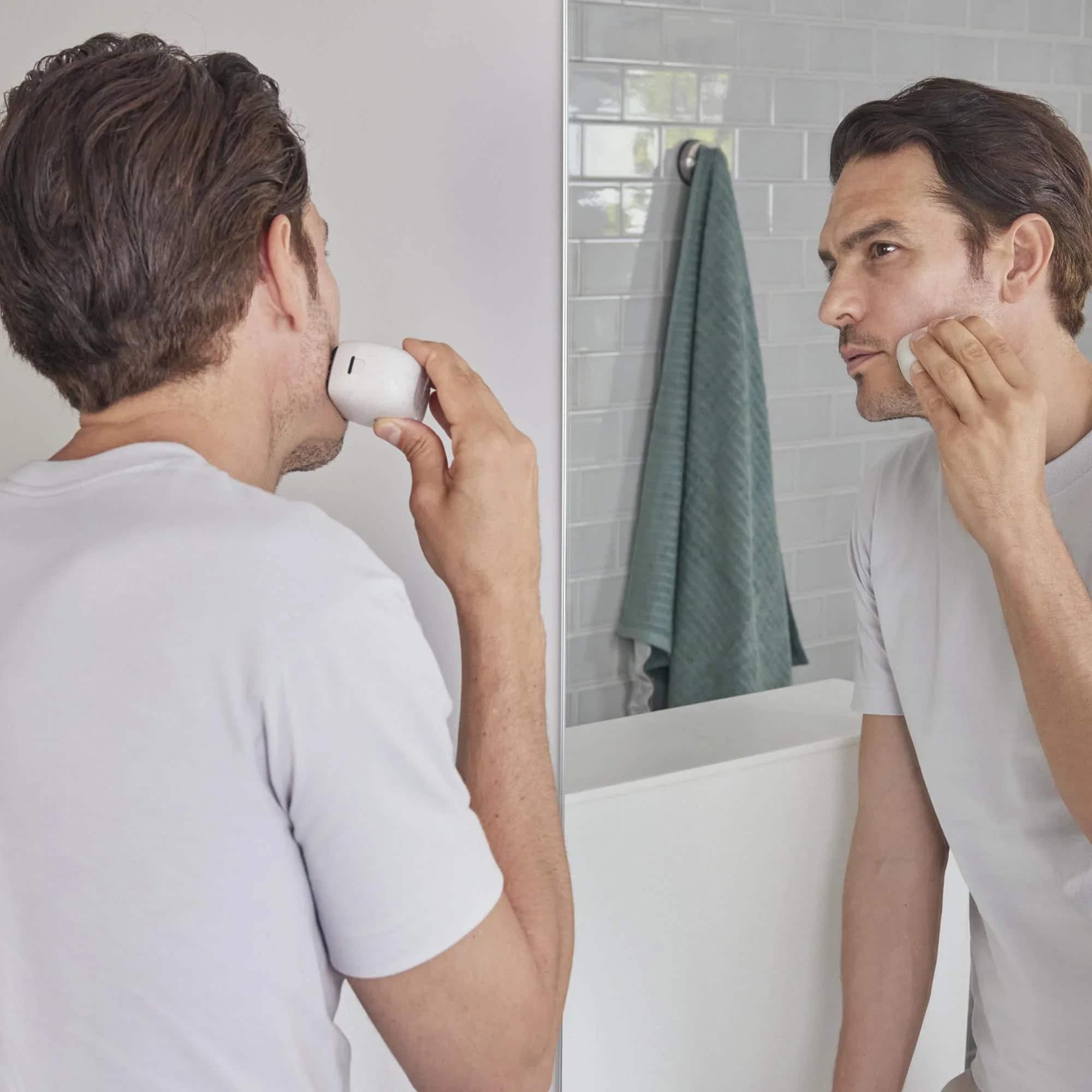 Panasonic ARC5 PALM Sized 5 Blade Electric Luxury Razor White