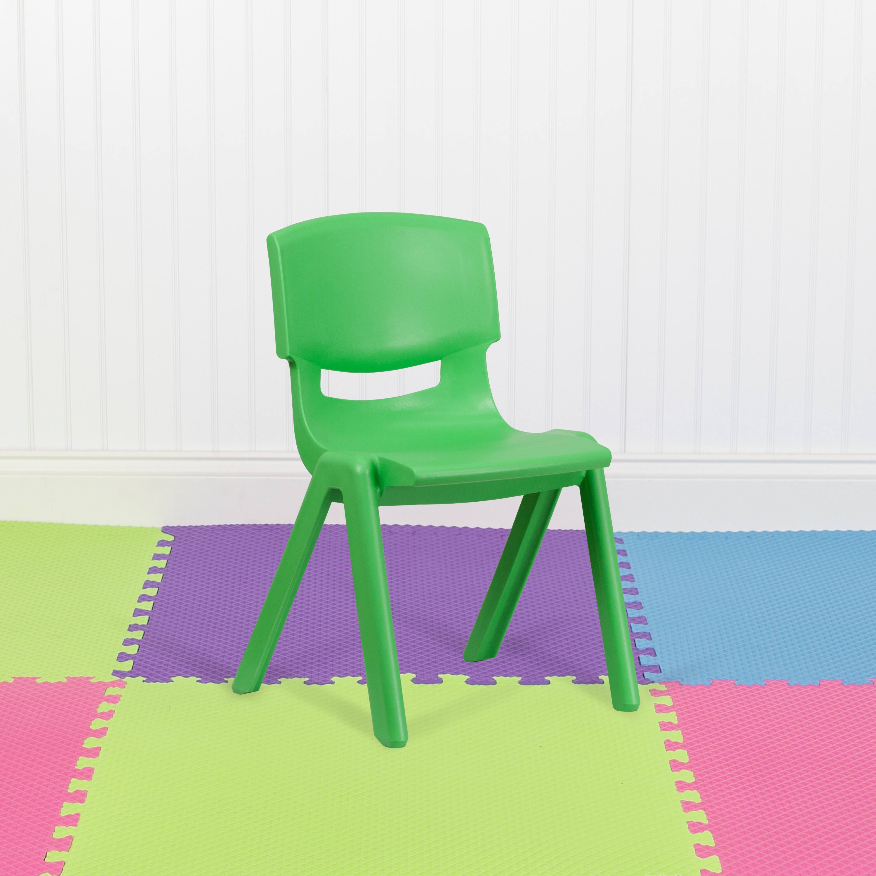 Alt View 2. Emma + Oliver - 5 Pack Plastic Stackable School Chair with 15.5'' Seat Height - Green.