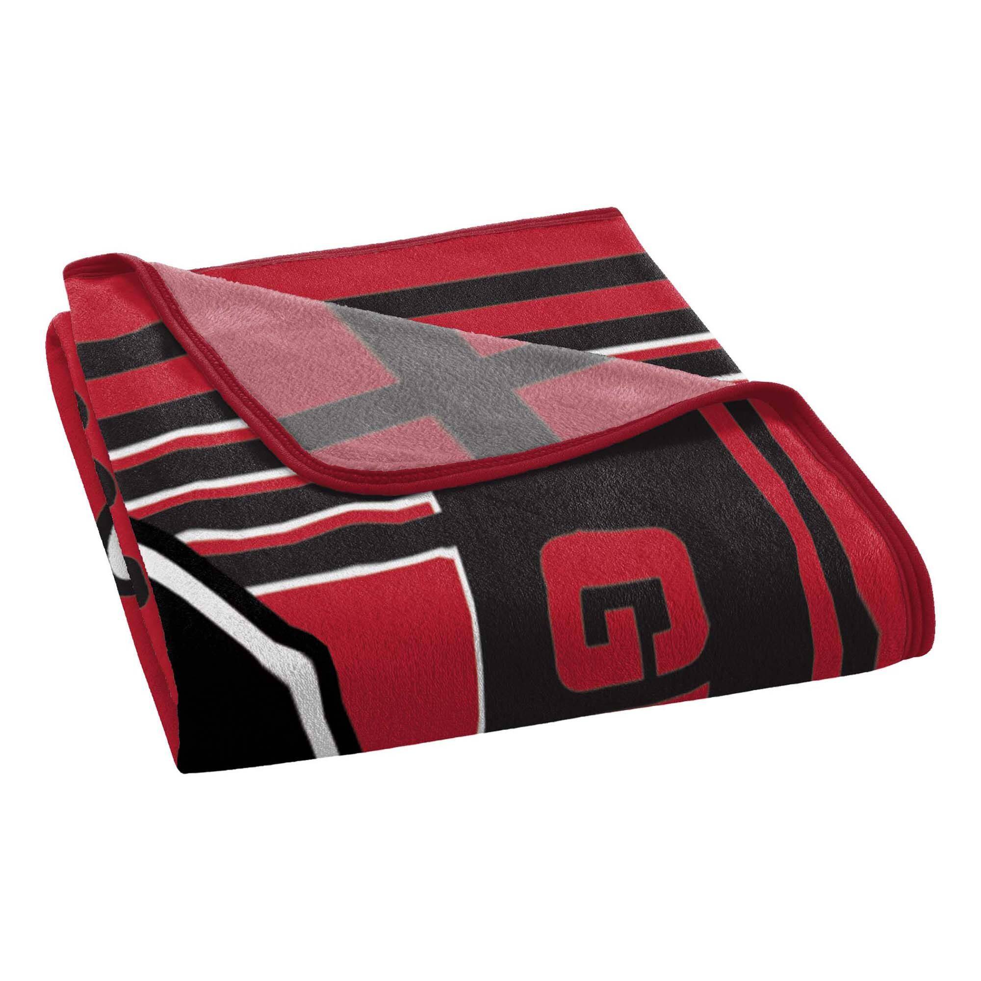 Back. Sweet Home Collection - NCAA Georgia Bulldogs 46" x 60" Raschel Throw Blanket - Red.