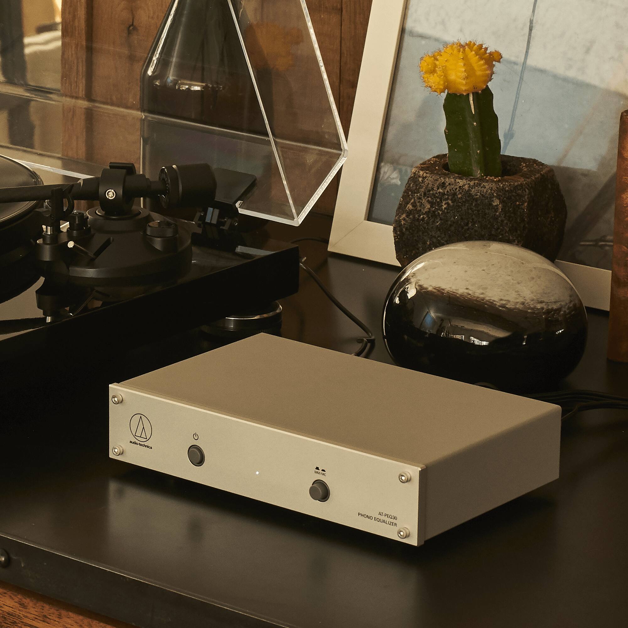 MUTIVA - PHONO APIE A EGUALUZER

AS-PQ300  
PHONO EQUALIZER
