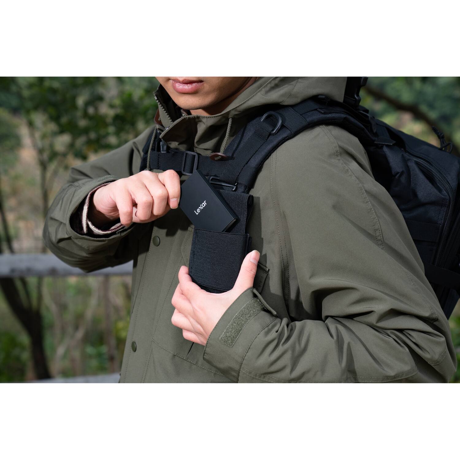 Alt View 6. Lexar - ARMOR 700 USB 3.2 Portable SSD 1TB - Black.