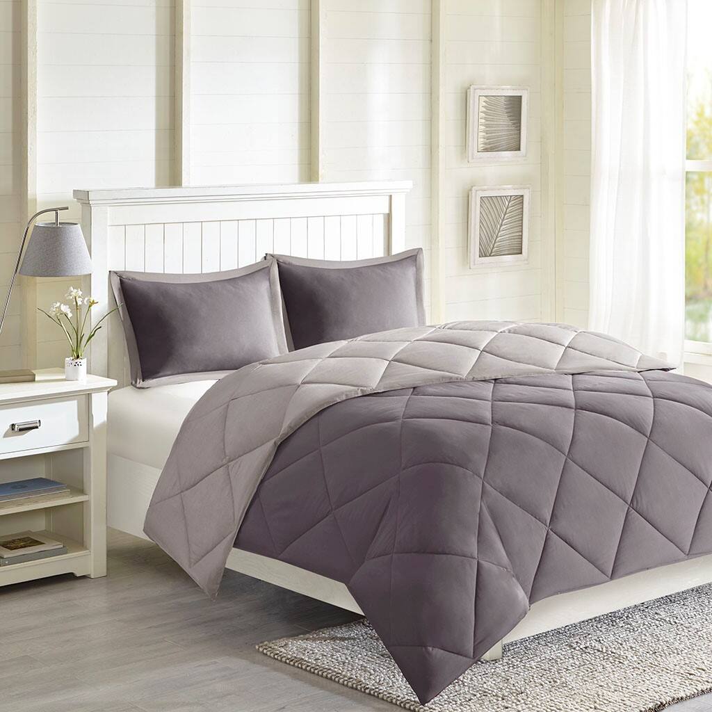 Front. Aukfa - Twin/Twin XL Diamond Quilting Reversible Down Alternative Comforter Set - Gray.