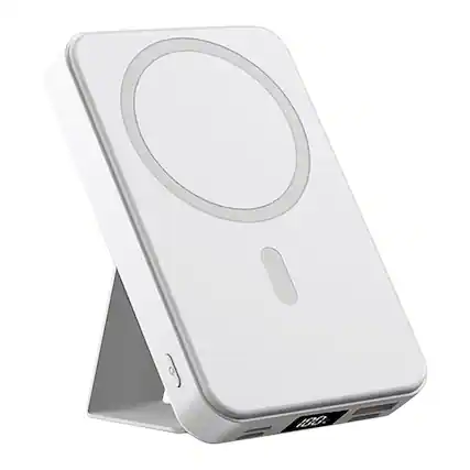 Front. Alpha Digital - 10,000mAh Portable Magnetic Wireless Charge Power Bank with Phone Stand - White.