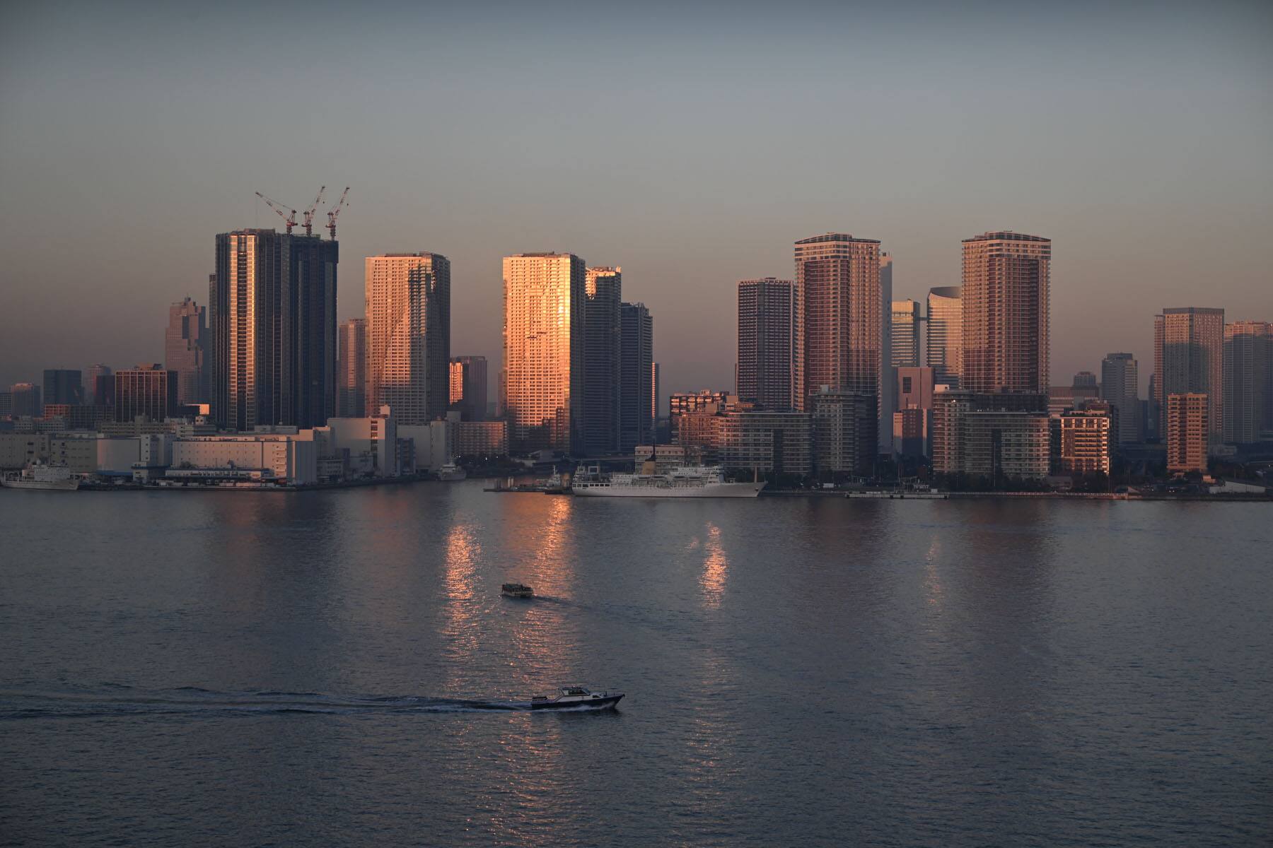 Alt View 7. Nikon - Nikon 4K Video Z5II Mirrorless Camera Body w/ NIKKOR Z 24-105mm - Black - Black.