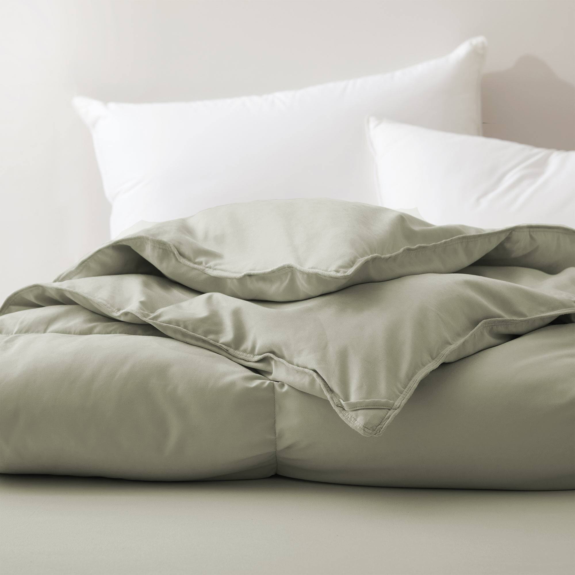 Alt View 1. Peace Nest - Peace Nest All-Season Medium Warmth White Goose Feather Down Fiber Comforter Duvet Insert, Sage Green, Cal King - Sage Green.