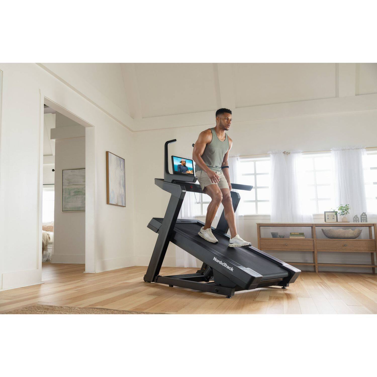 Alt View 7. NordicTrack - NordicTrack X16 Treadmill - Black.
