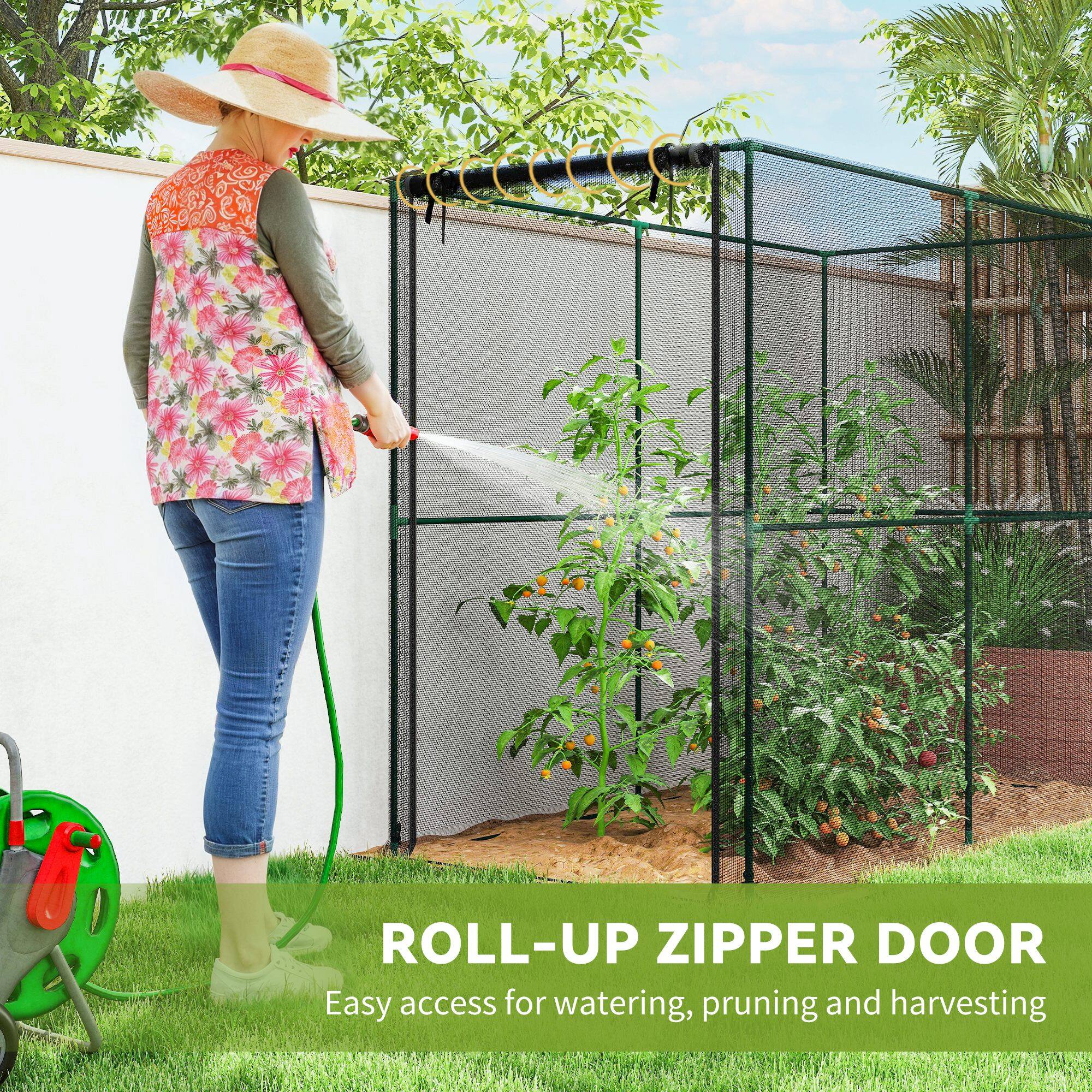 ROLL-UP ZIPPER DOOR  
Easy access for watering, pruning and harvesting