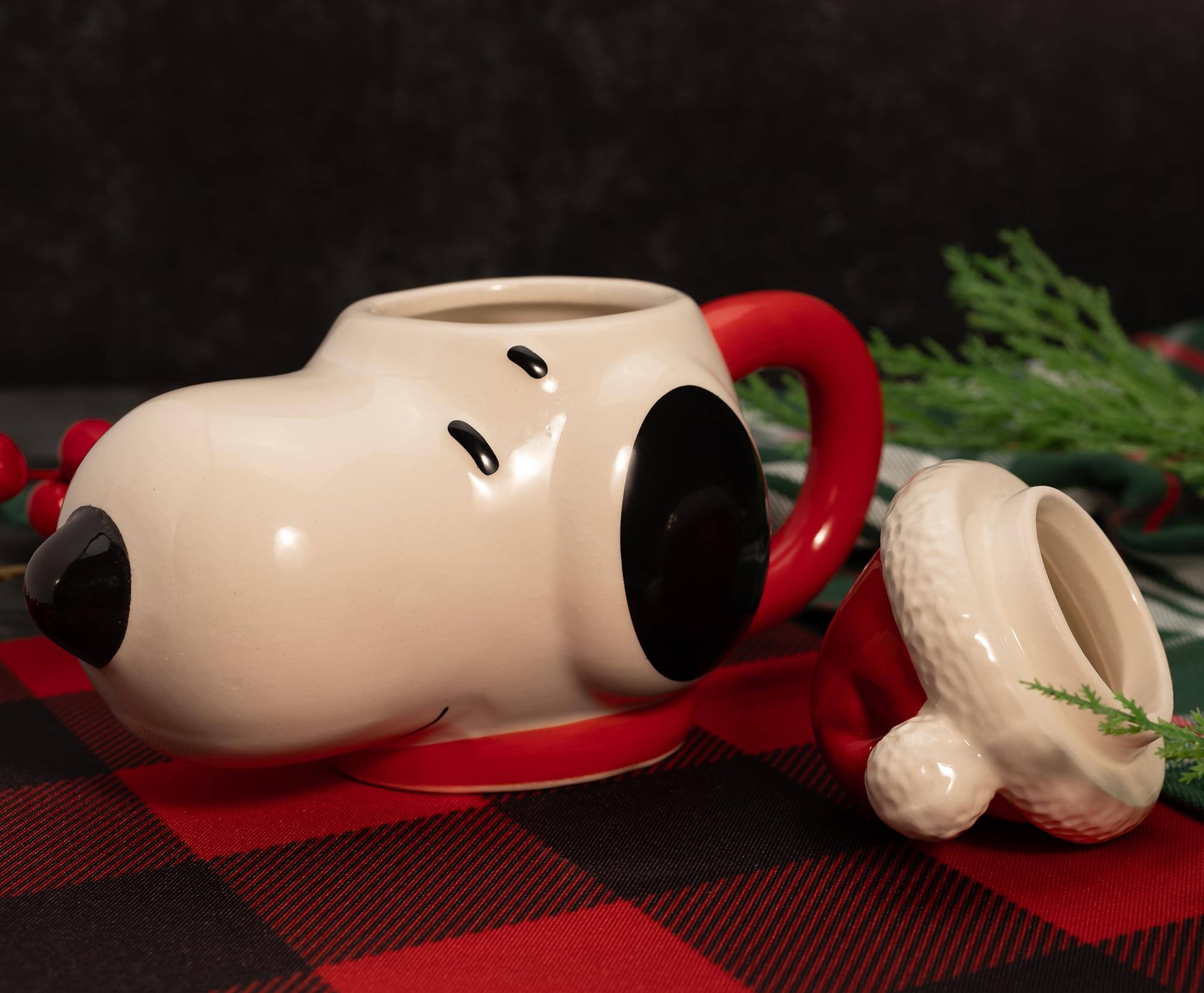 Alt View 5. Peanuts - Peanuts Santa Snoopy 14.5oz Molded Mug with Lid - Red/White.