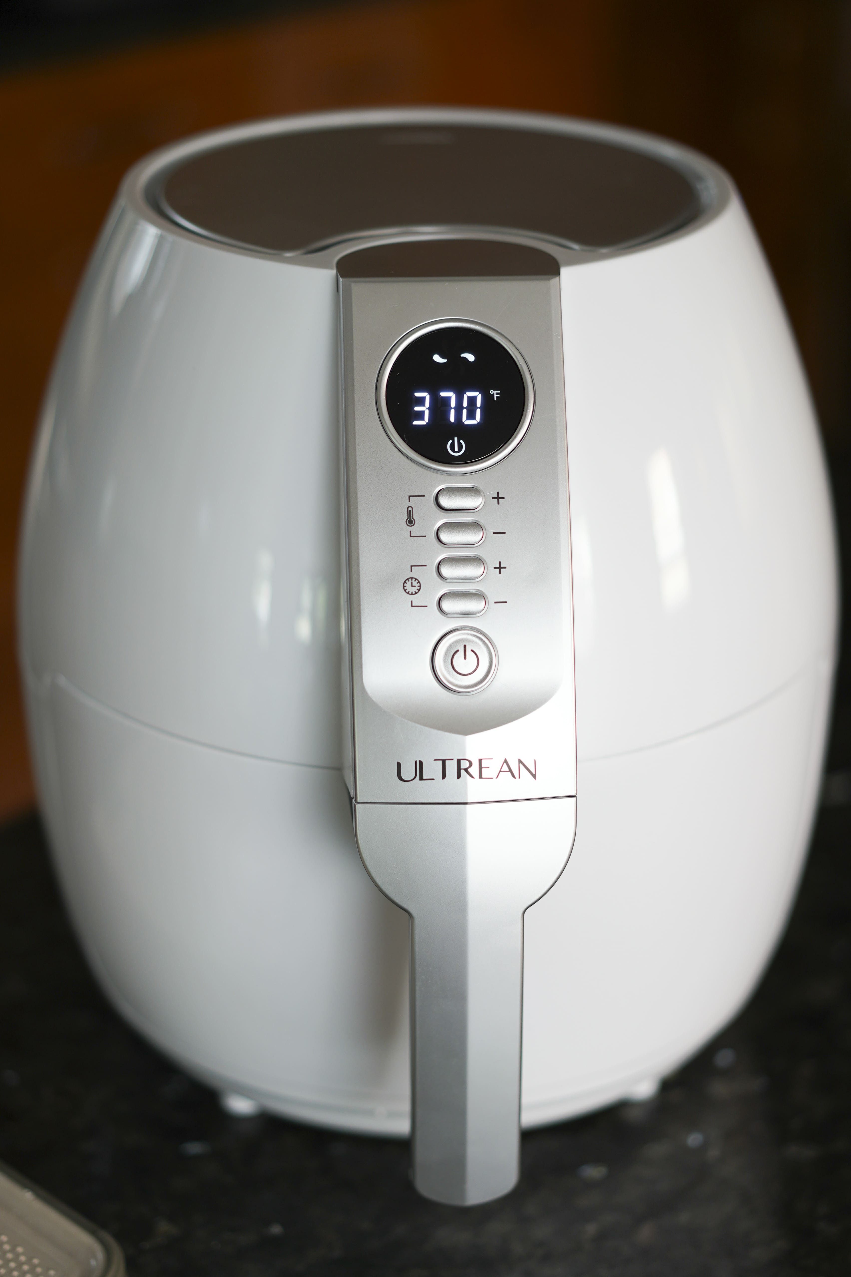 4.2-Quart Electric Hot Air Fryer - Thumbnail 2