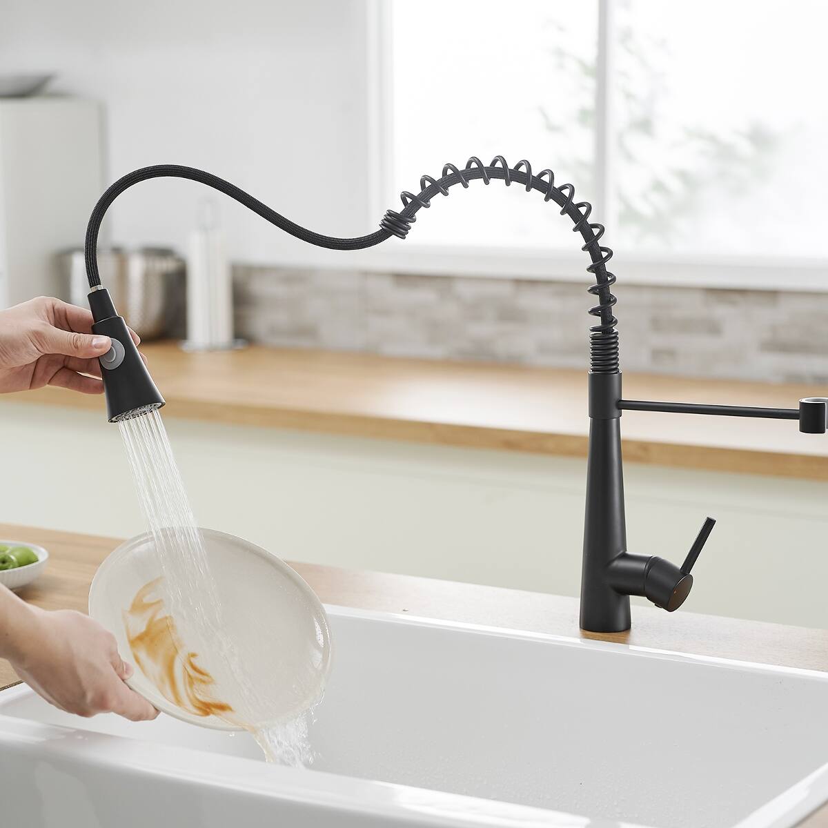 Ropilly Kitchen Faucet with Pull Out Sprayer, Single Handle Single ...